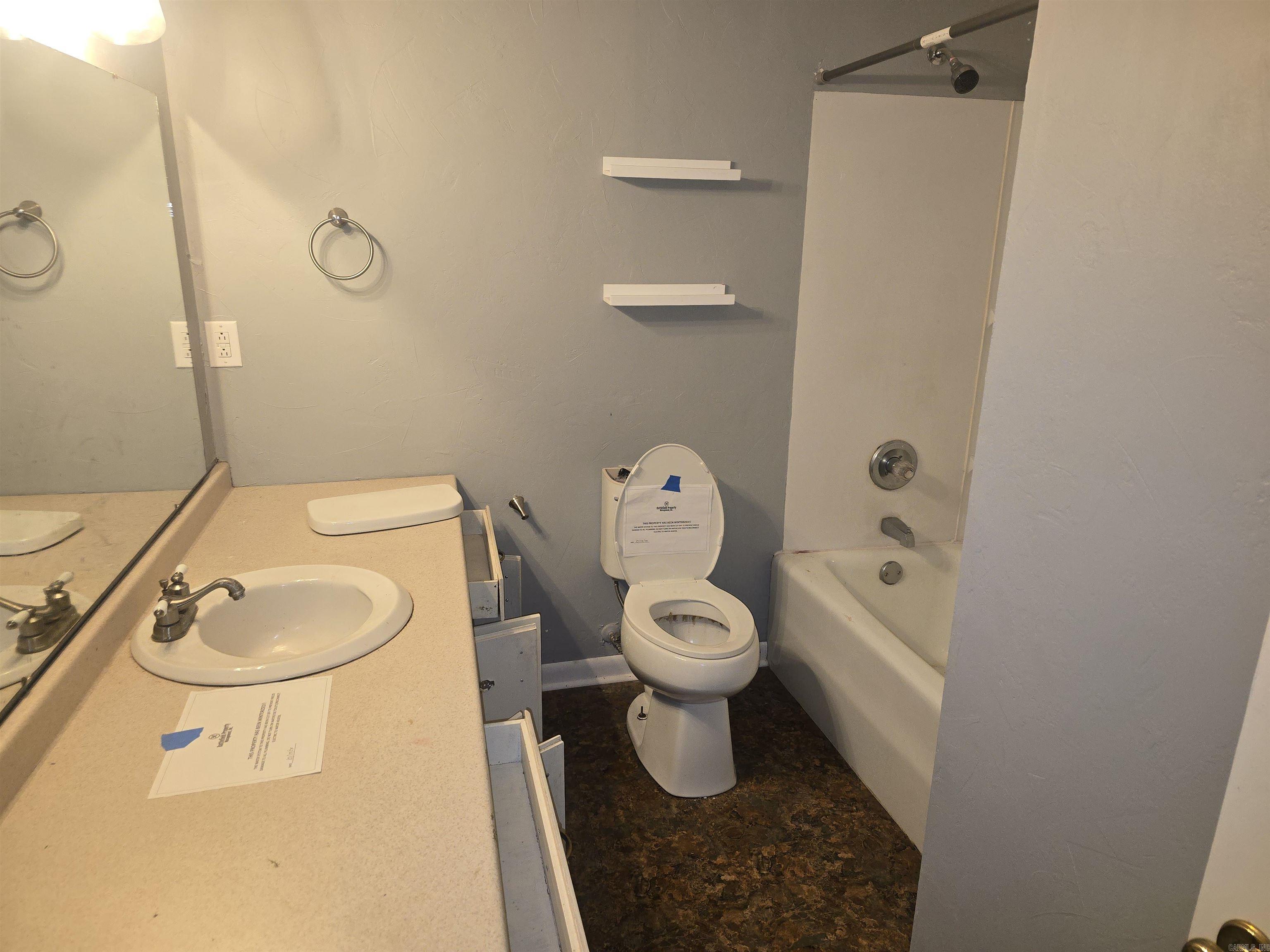 2502 Creekview  White Hall, AR