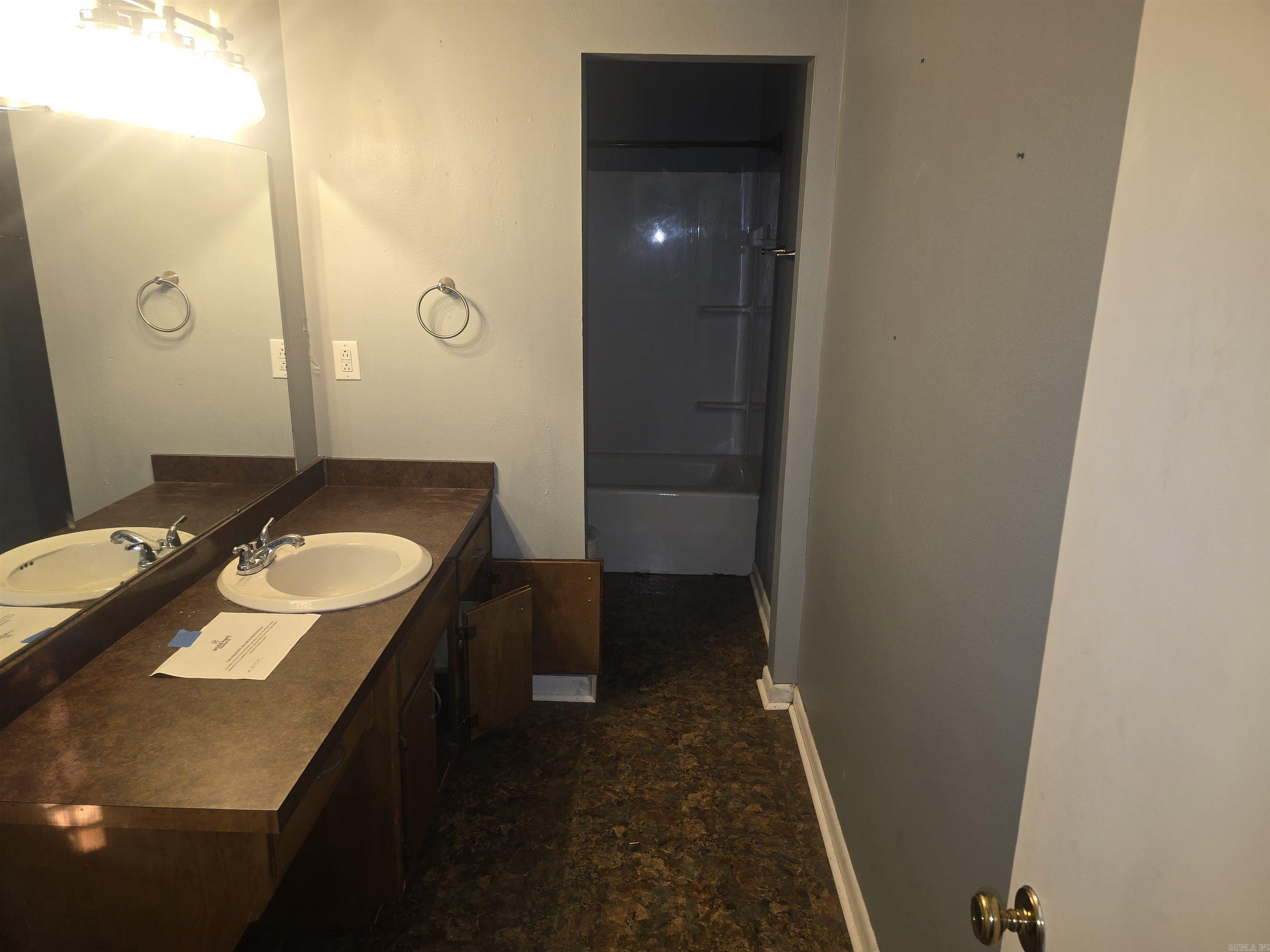 2502 Creekview  White Hall, AR