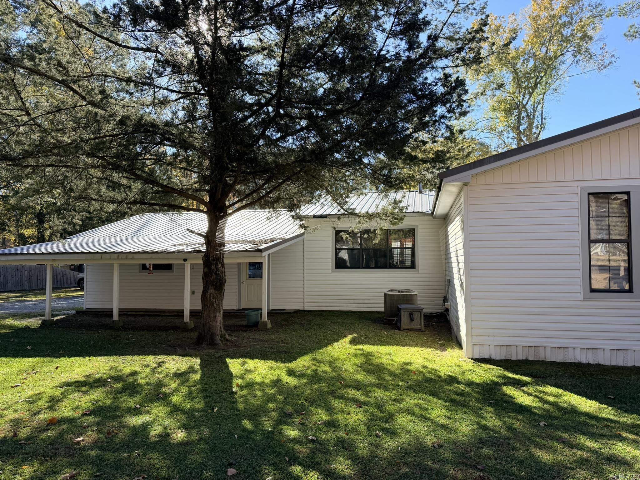 814 W Lincoln St  Hamburg, AR