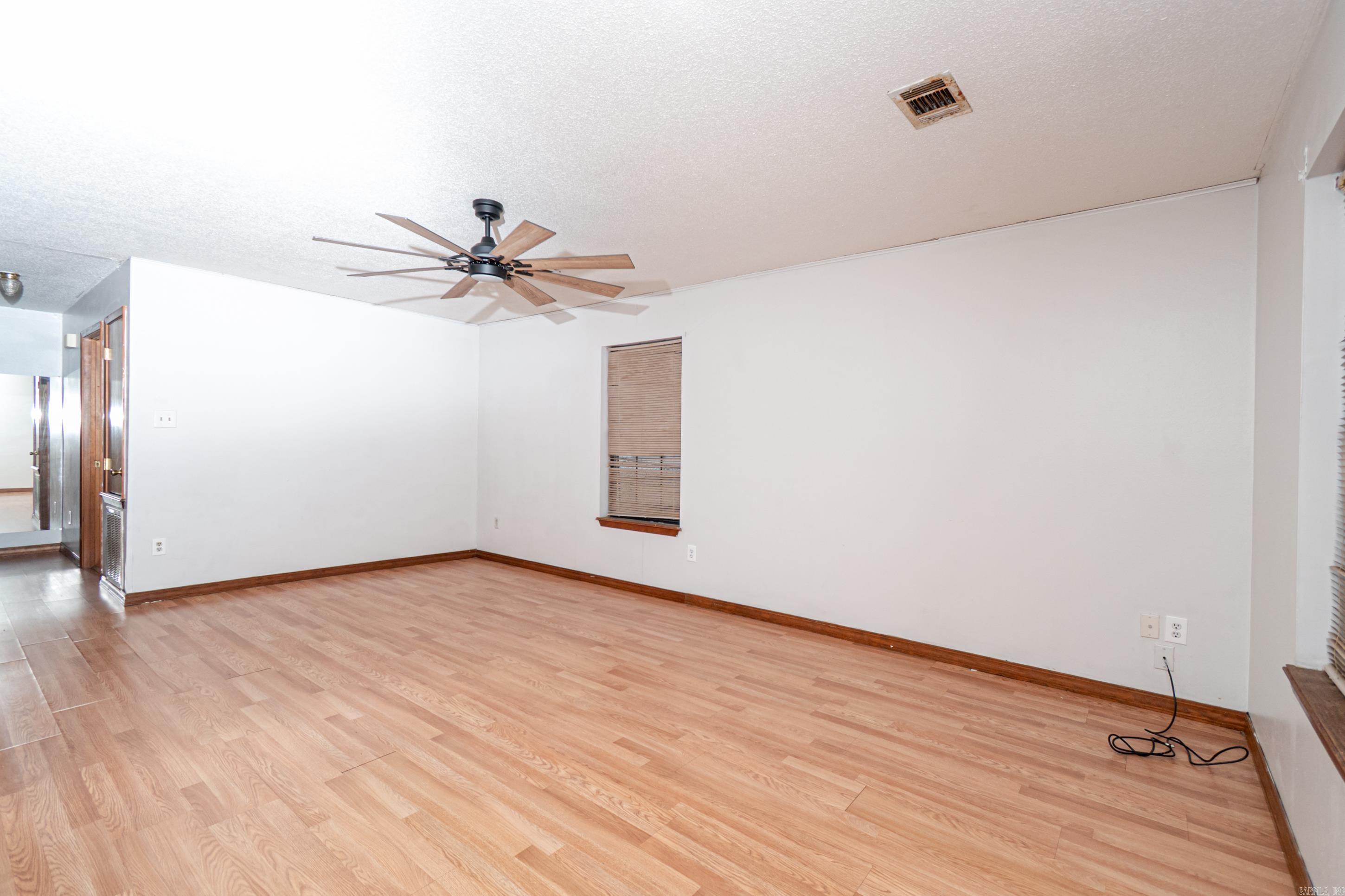 700 W 5th  El Dorado, AR