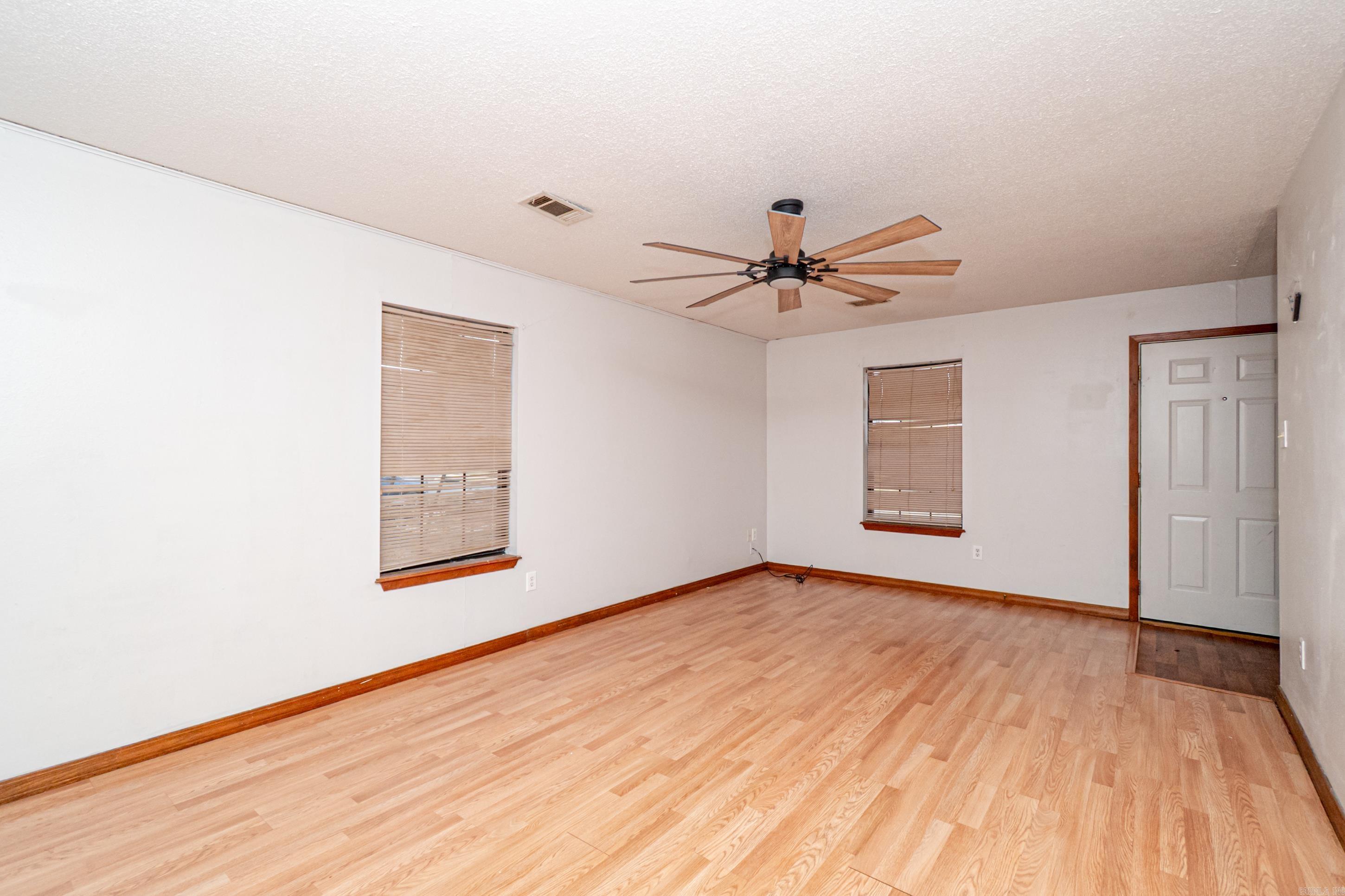 700 W 5th  El Dorado, AR