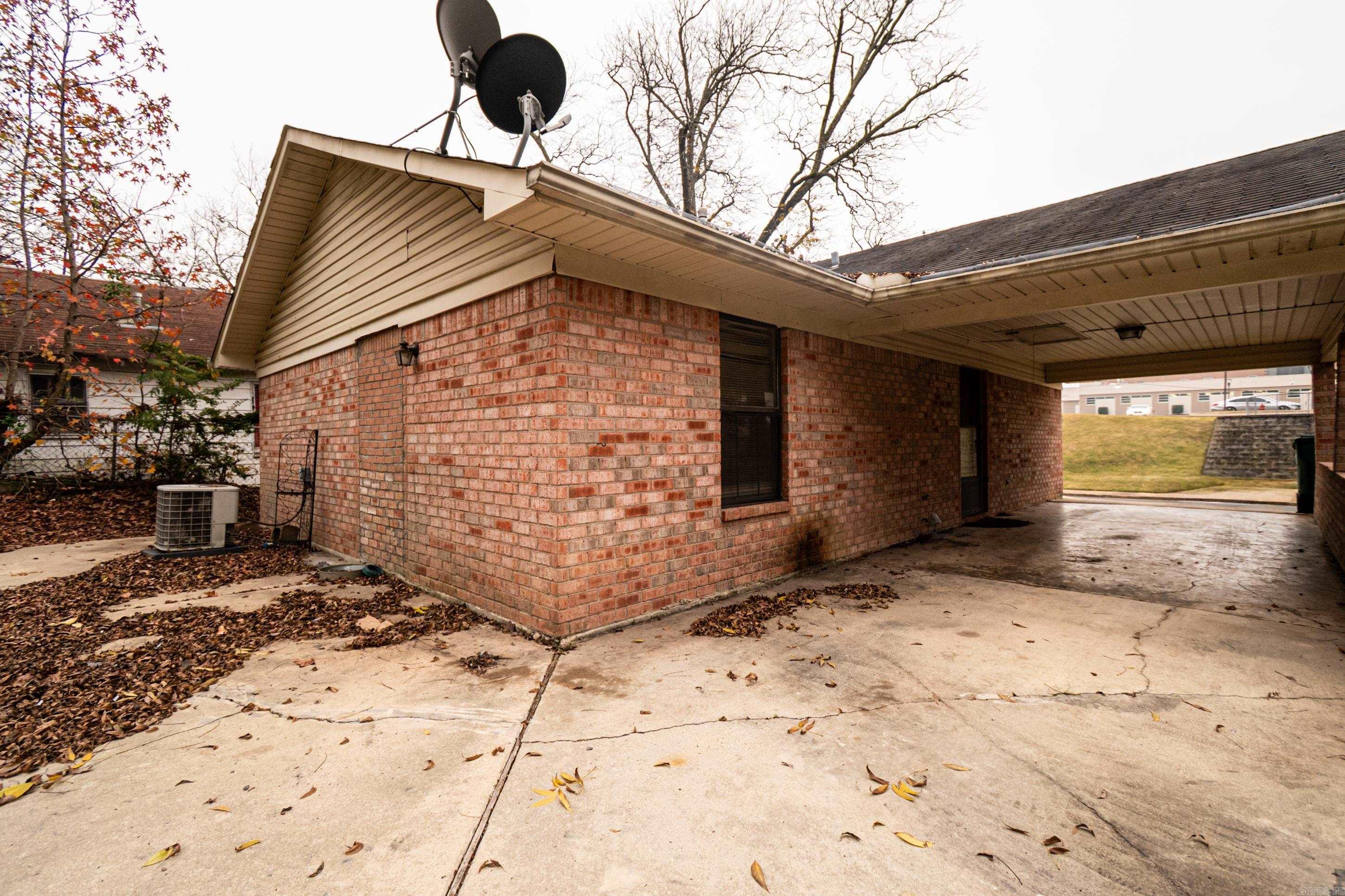 700 W 5th  El Dorado, AR