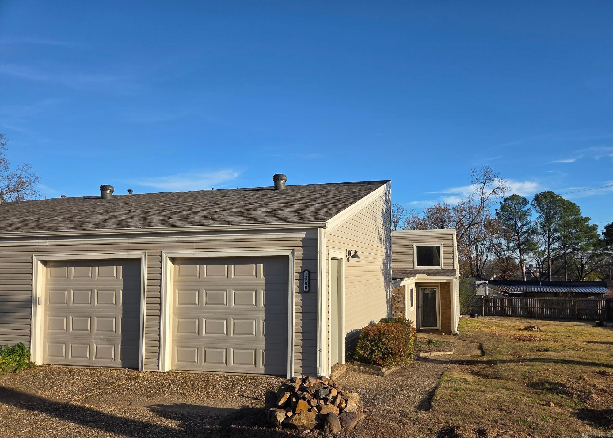 1900 Broken Bow  North Little Rock, AR