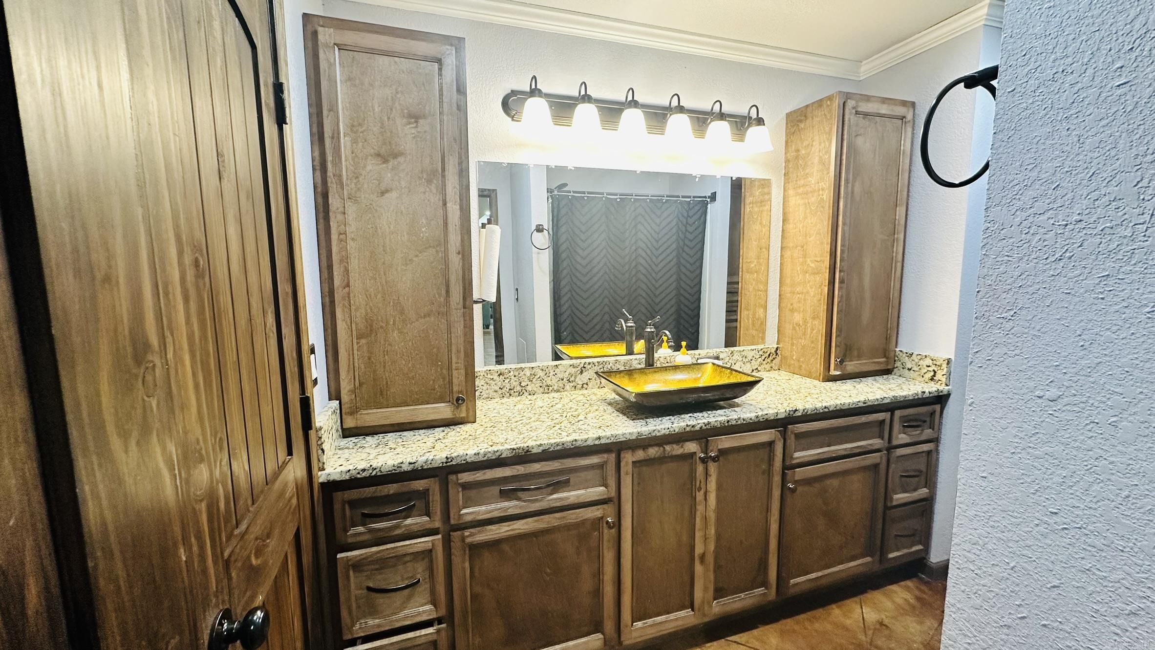 708 W walnut  Walnut Ridge, AR