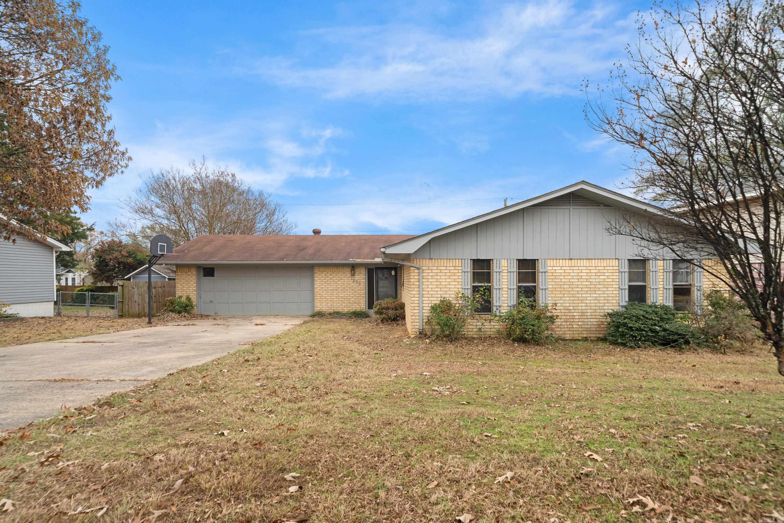 1205 Dyson Drive Sherwood, AR 72120