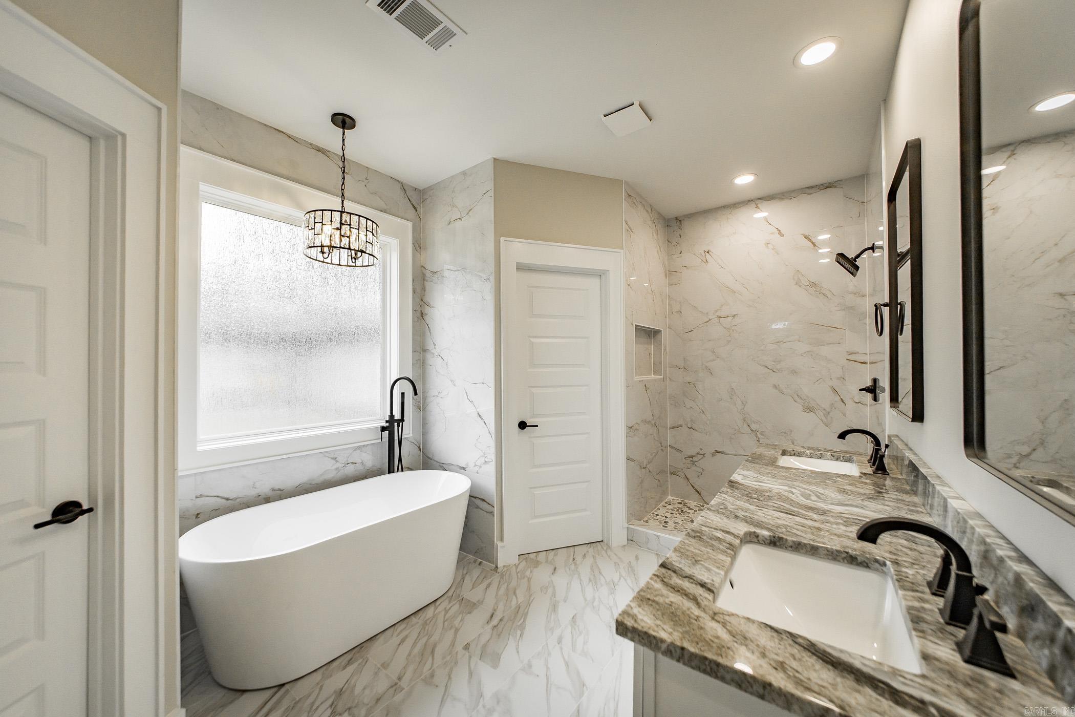 912 Lakeshore  Heber Springs, AR