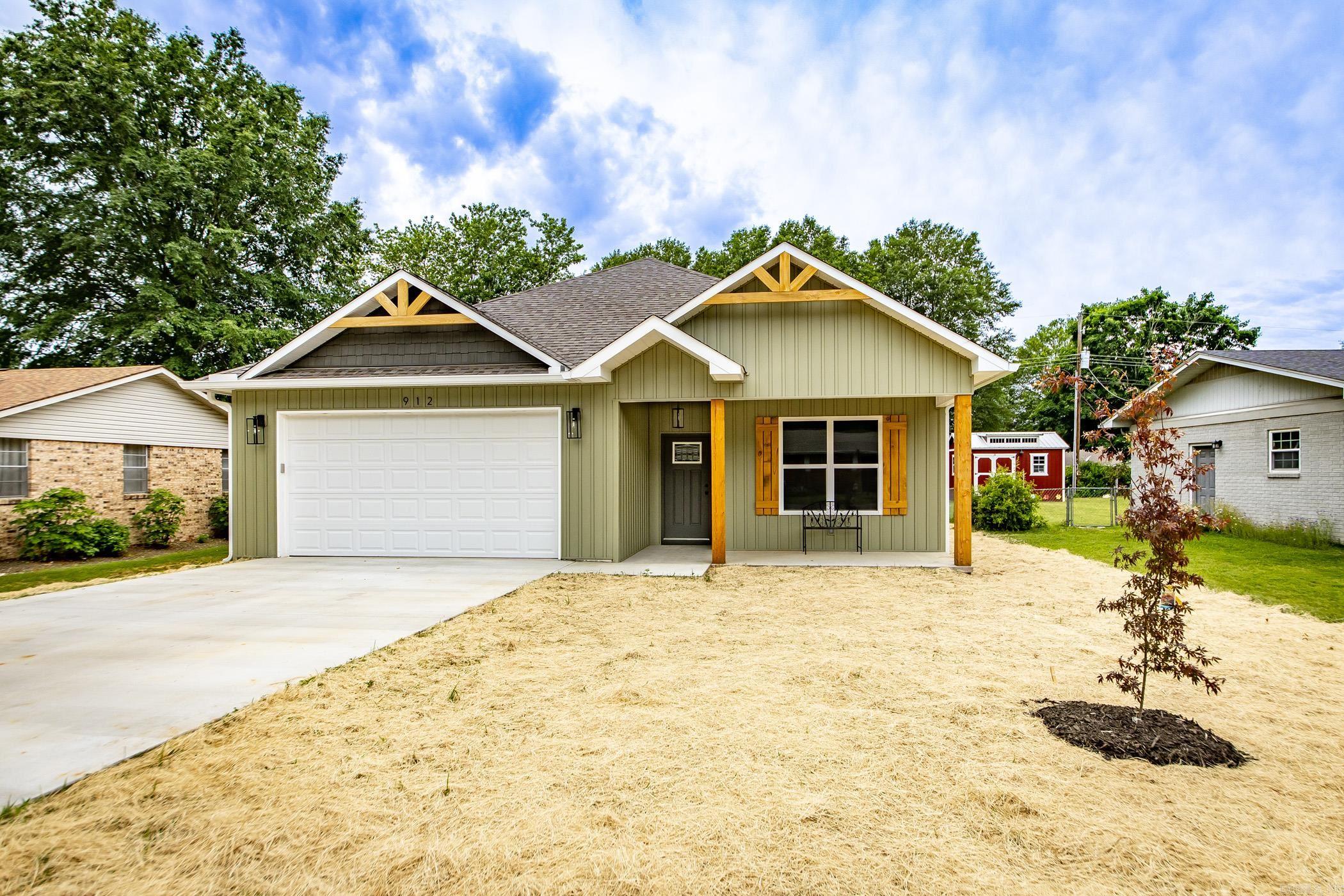 912 Lakeshore  Heber Springs, AR