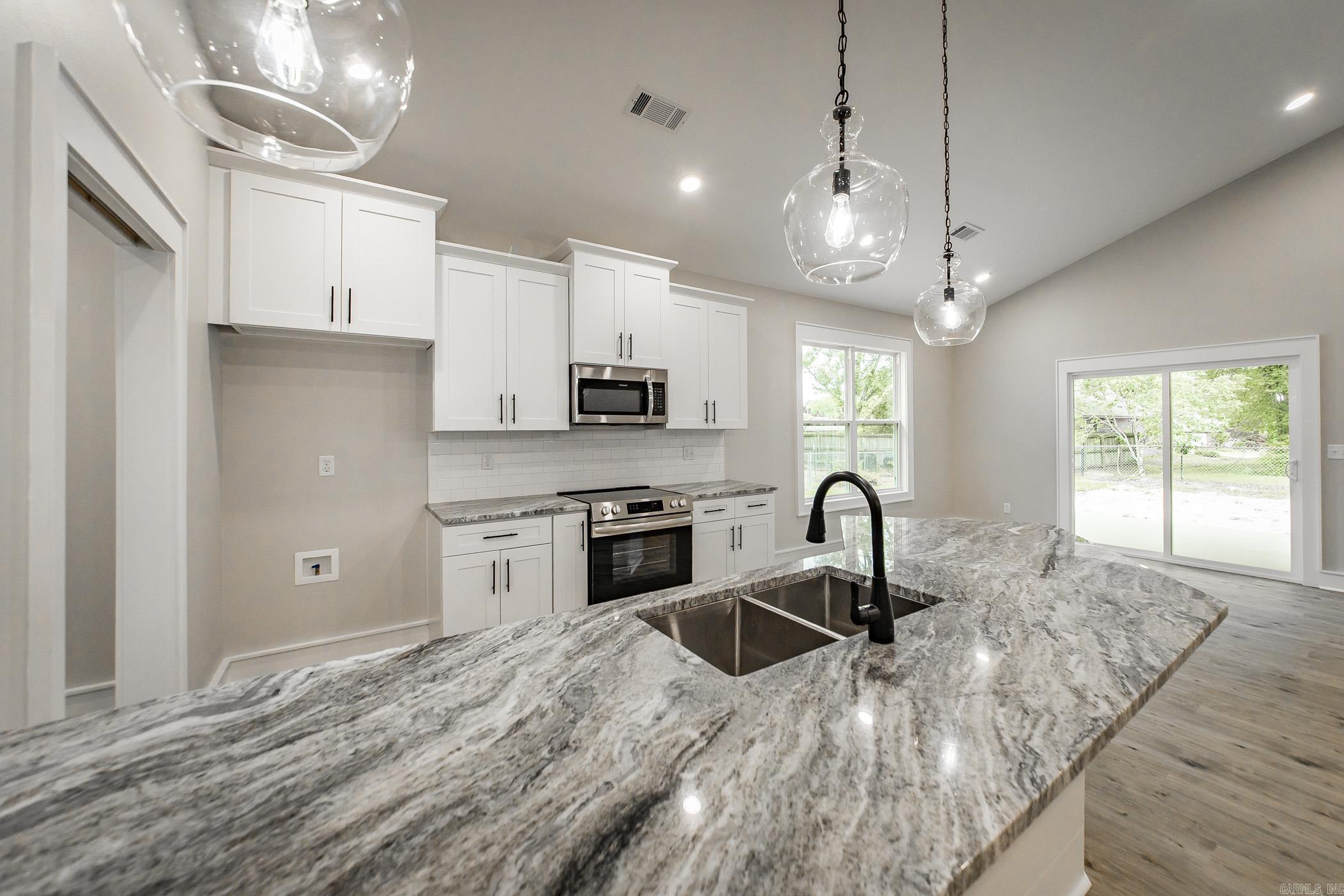 912 Lakeshore  Heber Springs, AR