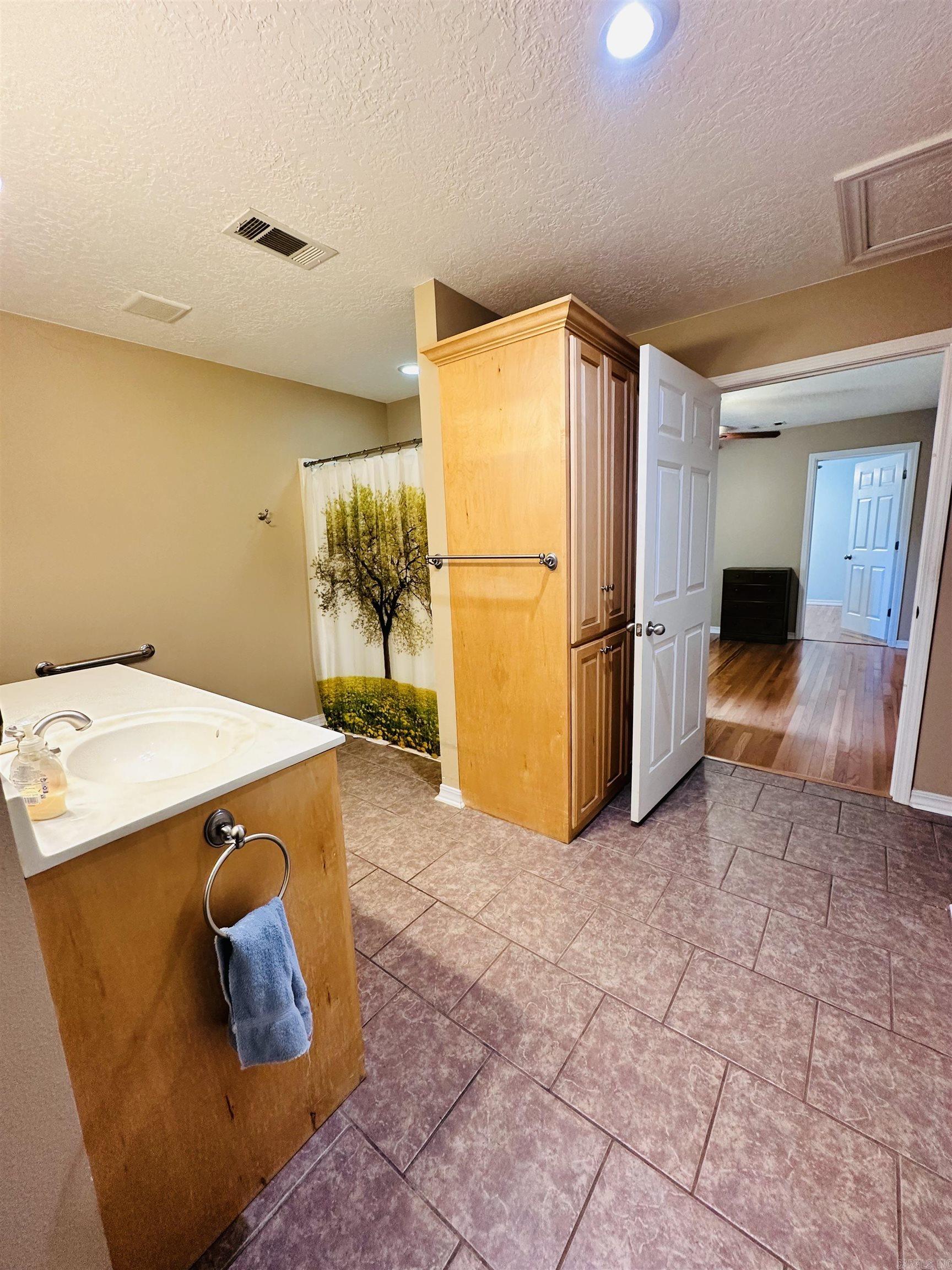 5976 Cord  Newark, AR