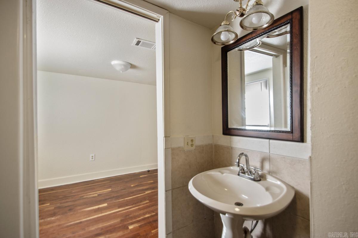 8608 Hicks Rd  Mabelvale, AR