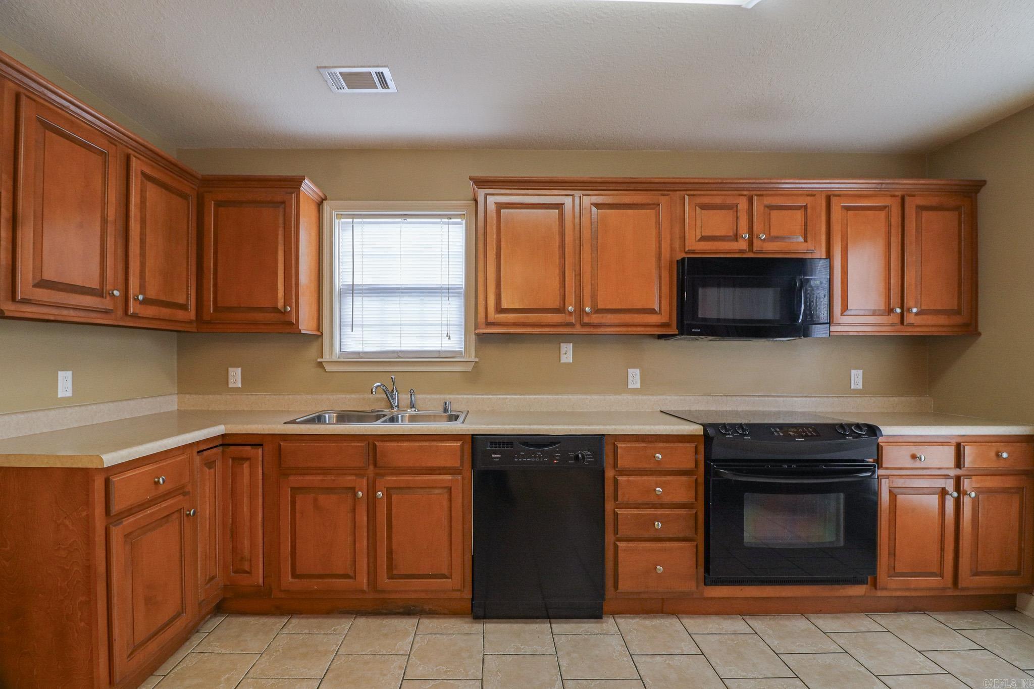 1509 hemingway  Jonesboro, AR