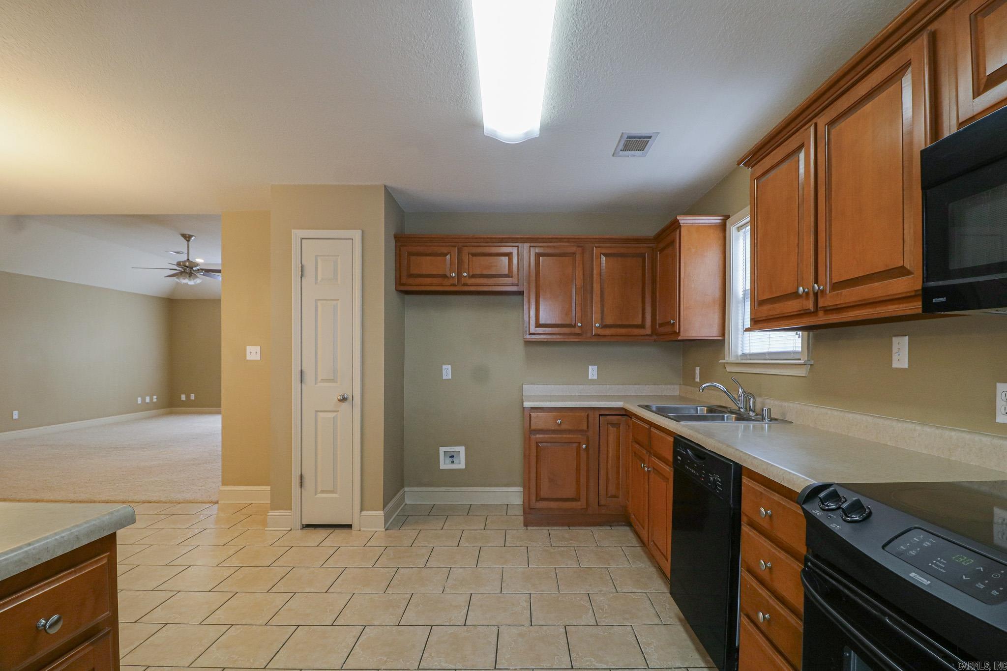 1509 hemingway  Jonesboro, AR