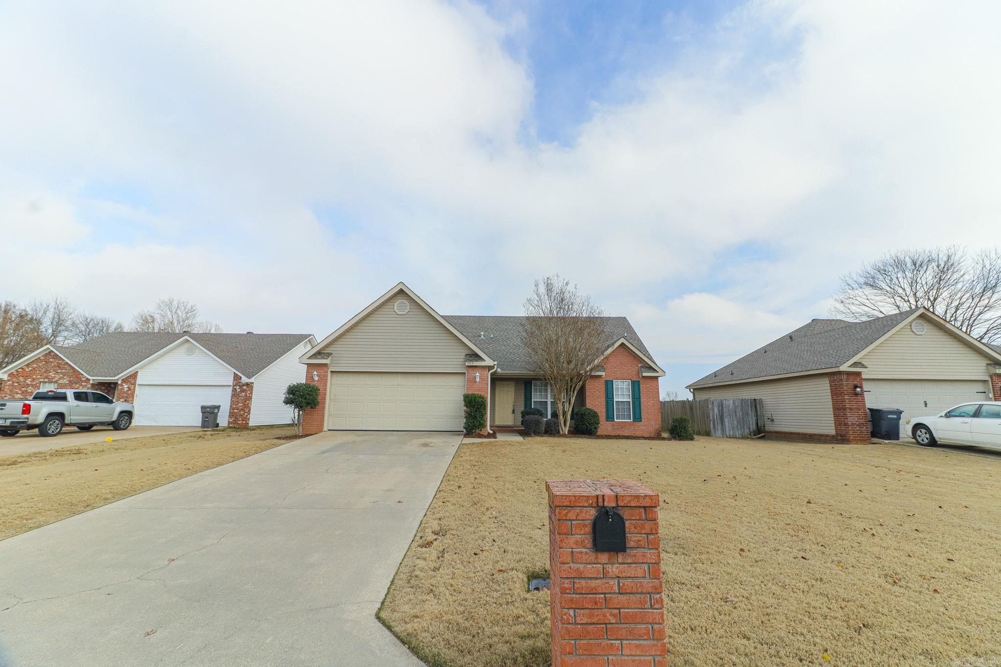 1509 hemingway  Jonesboro, AR