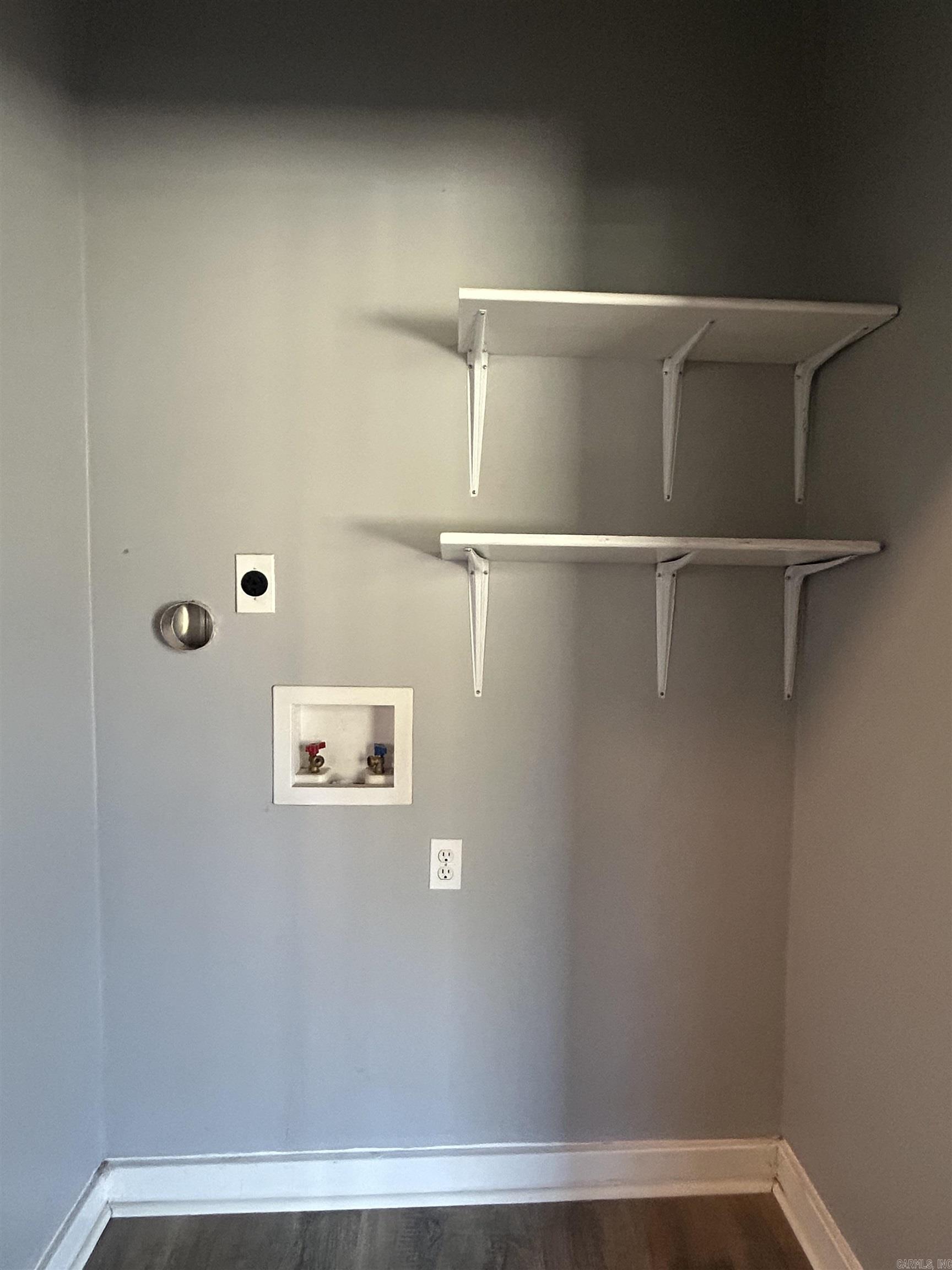 1601 Hanger  Little Rock, AR