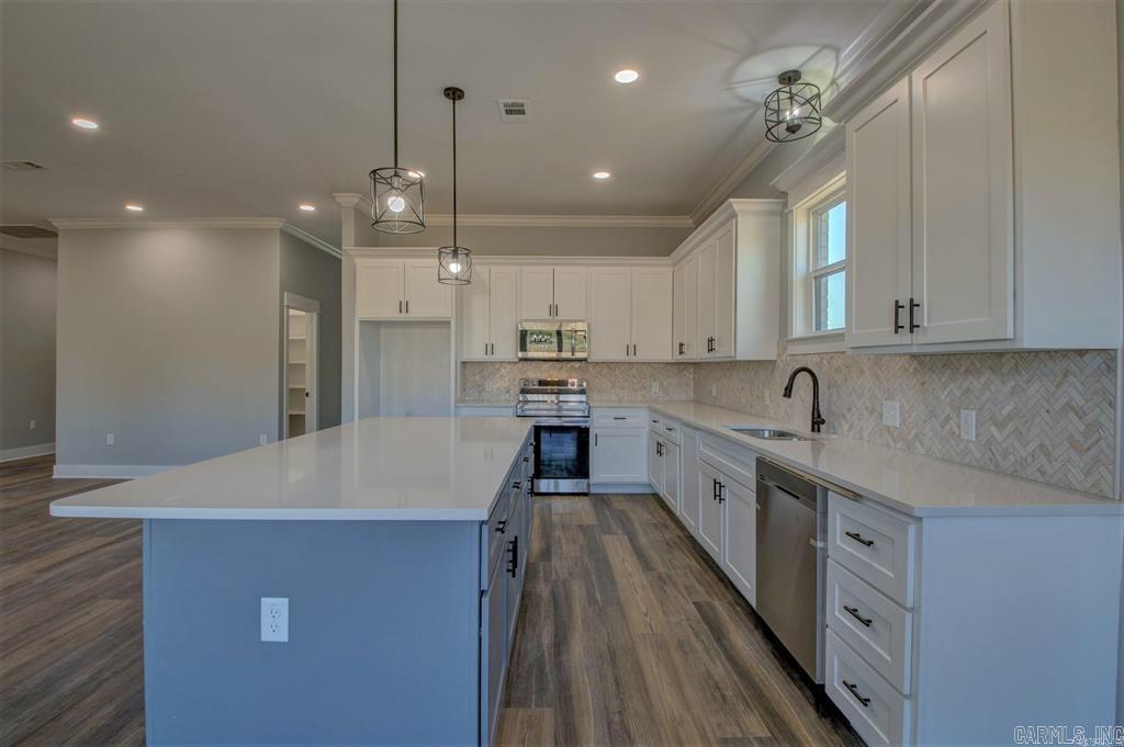 9717 Cliffside  Sherwood, AR