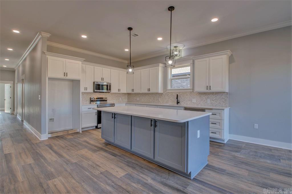 9717 Cliffside  Sherwood, AR