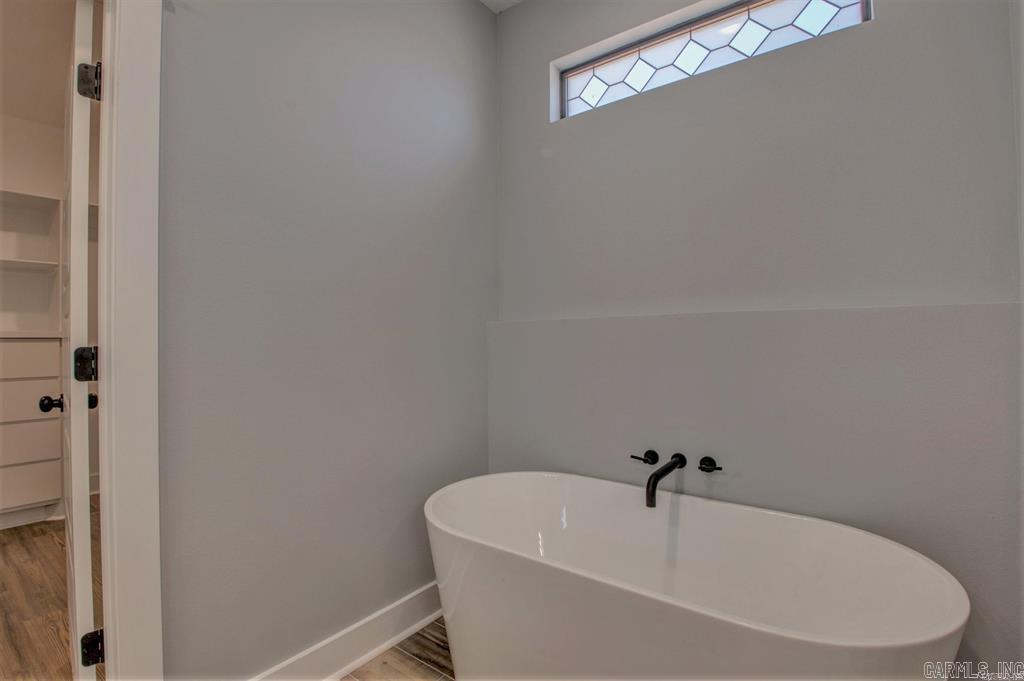 9717 Cliffside  Sherwood, AR