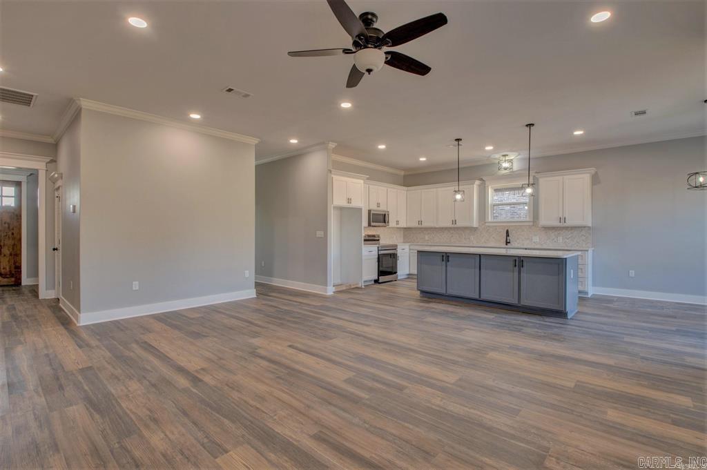 9717 Cliffside  Sherwood, AR