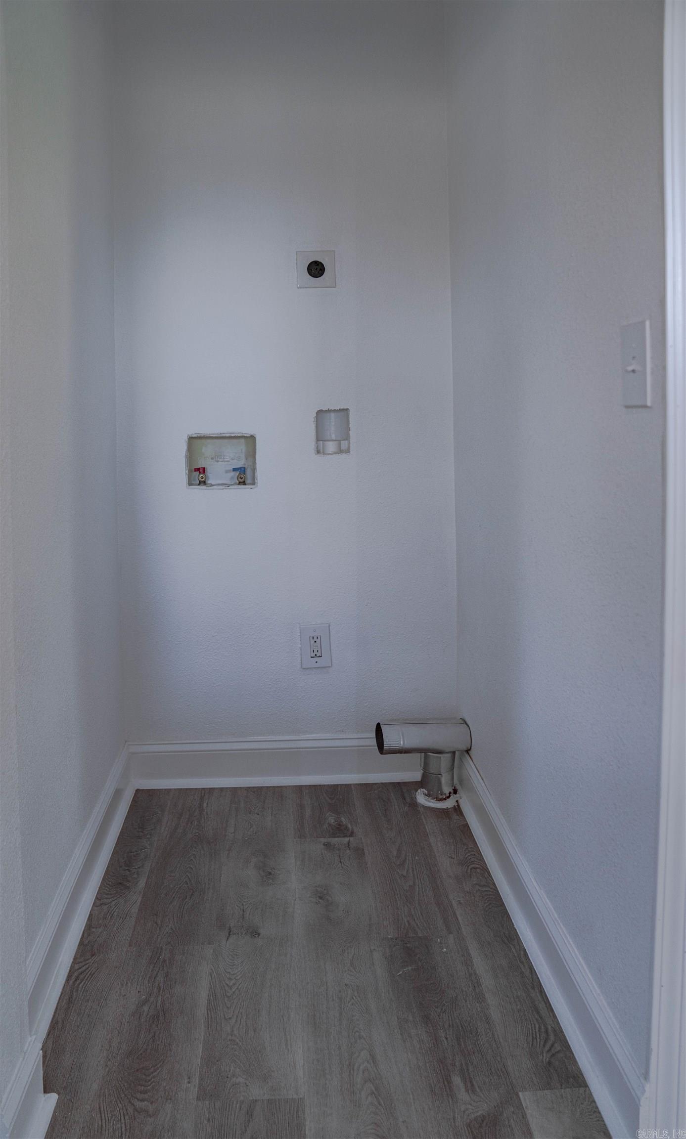 7400 Highway 300  Roland, AR