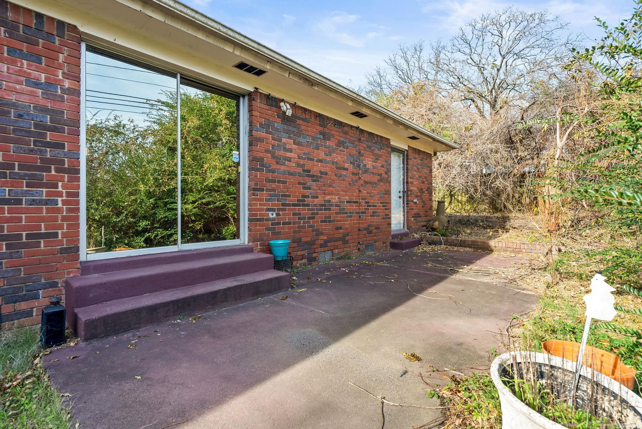 11 Berrywood Circle Little Rock, AR 72205