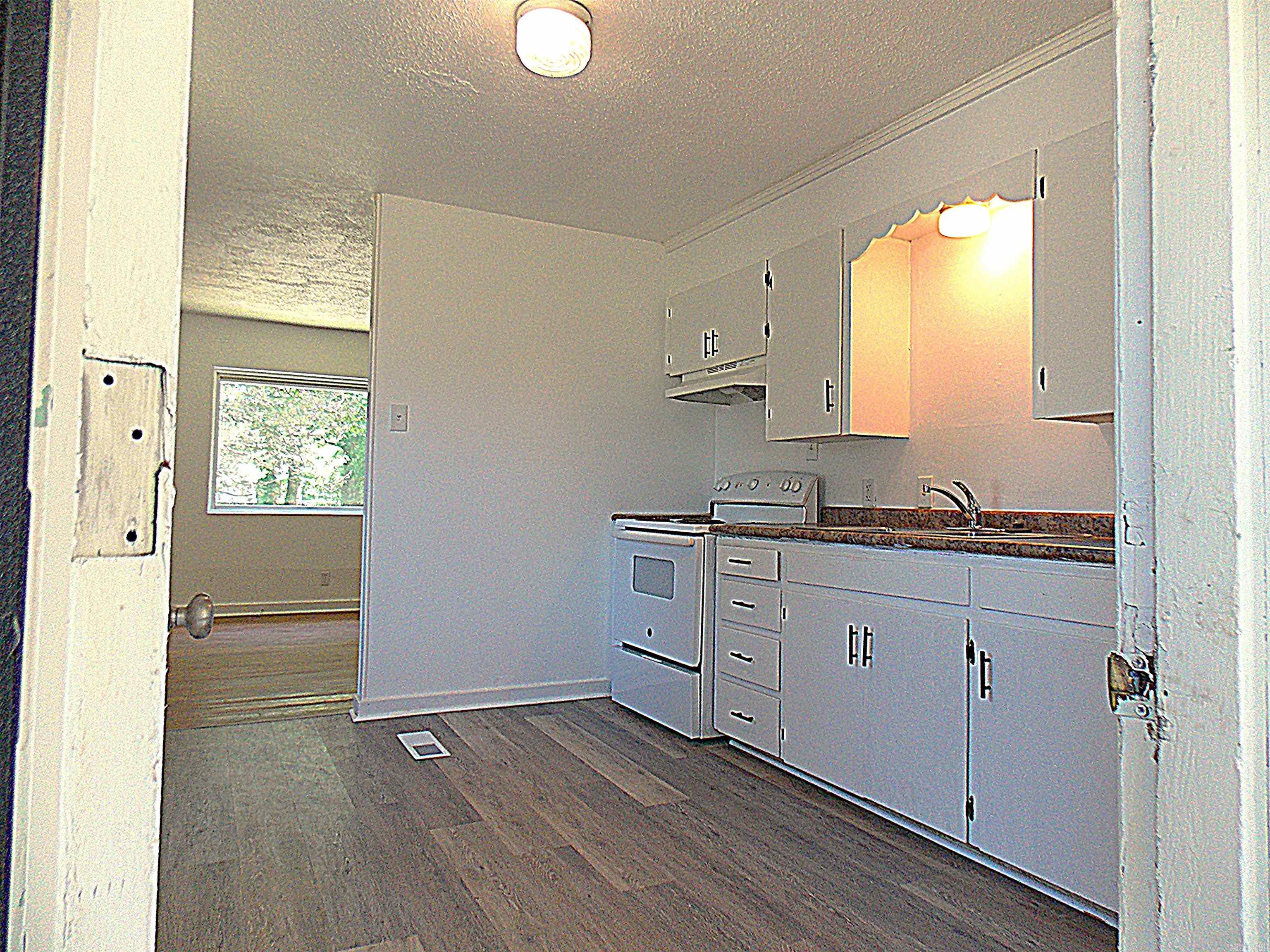 51 Hill Ln Little Rock, AR 72209-1931
