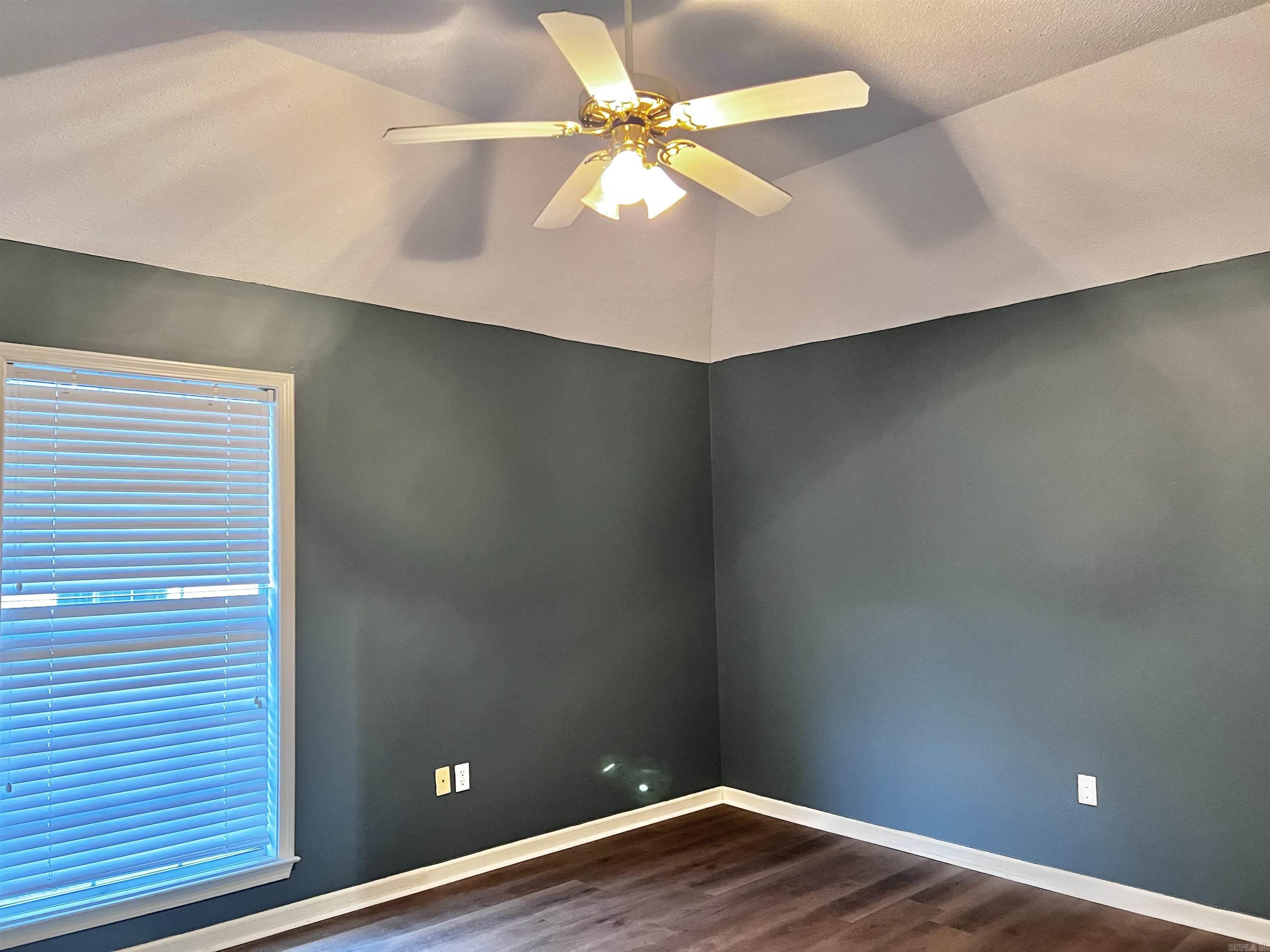 401 Country Squire Searcy, AR 72143-6926