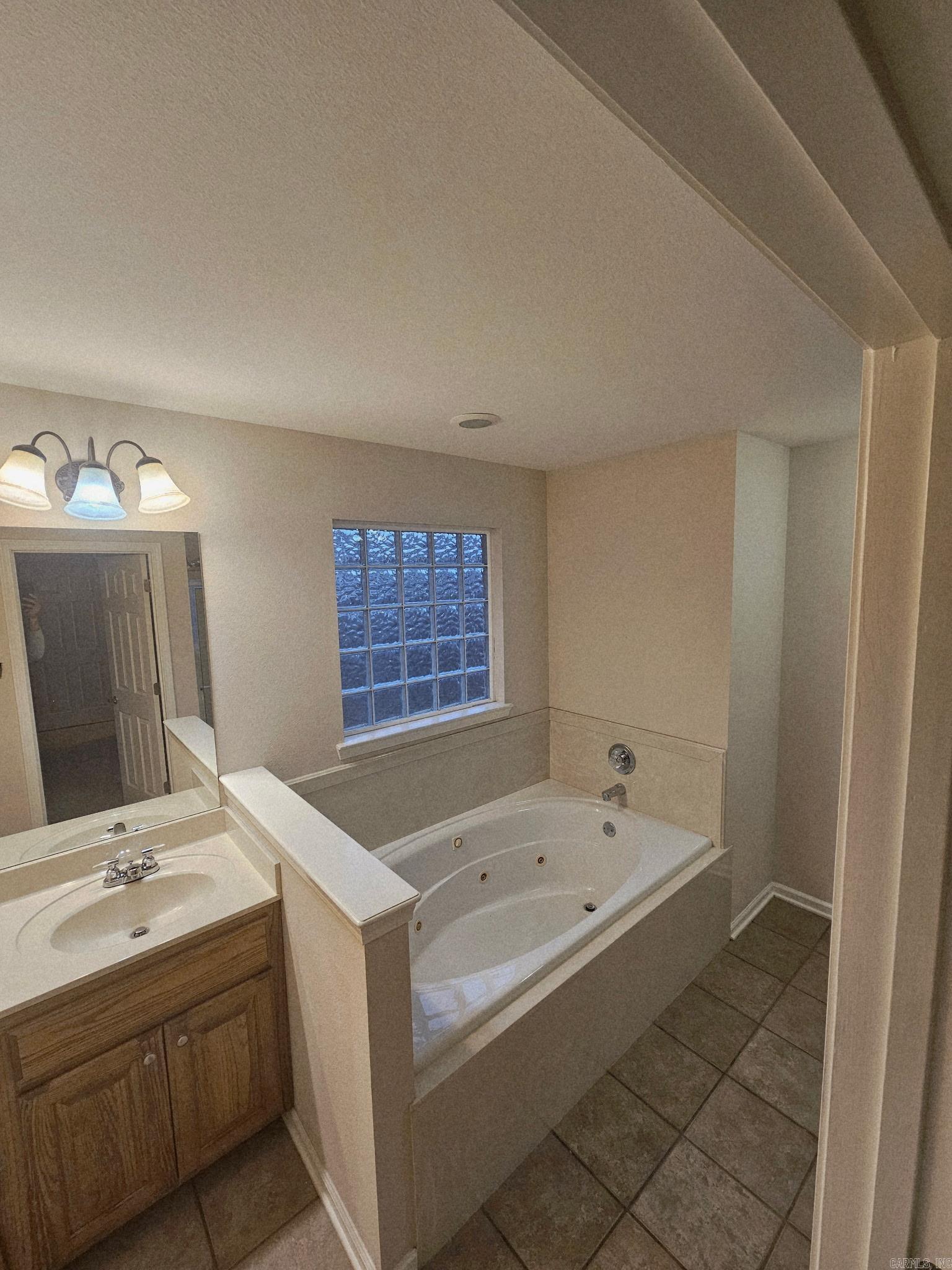 3114 ozark  Bryant, AR