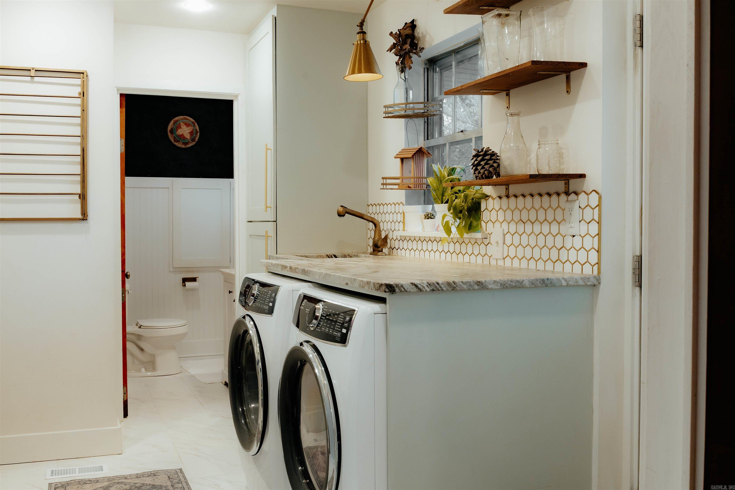 11863 Southridge Drive Little Rock, AR 72212