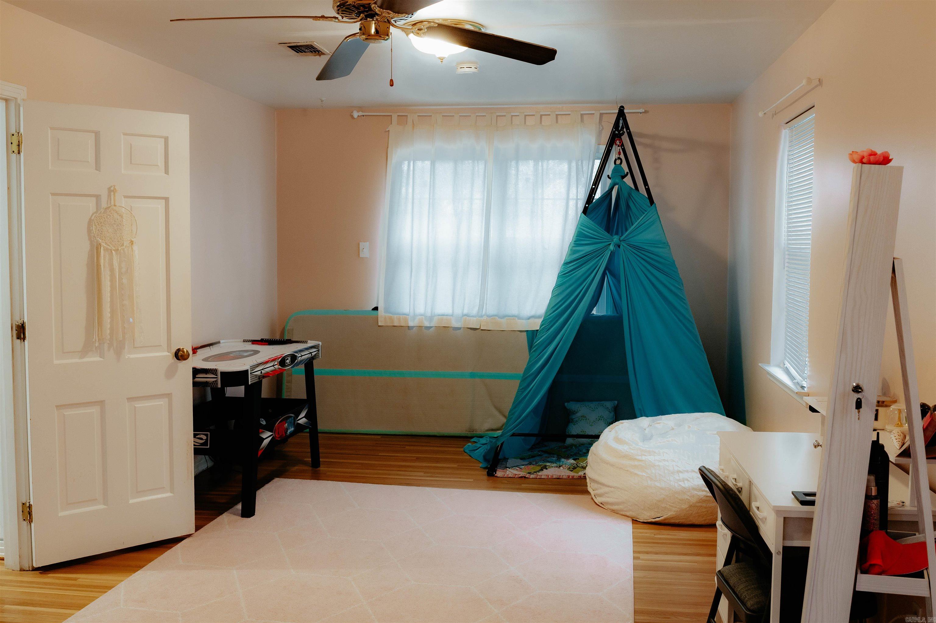 11863 Southridge Drive Little Rock, AR 72212