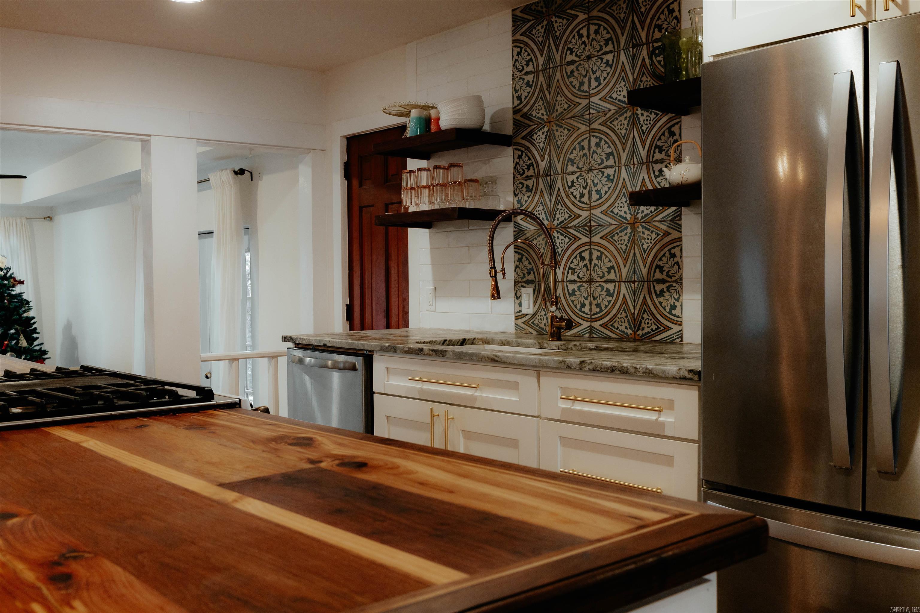 11863 Southridge Drive Little Rock, AR 72212