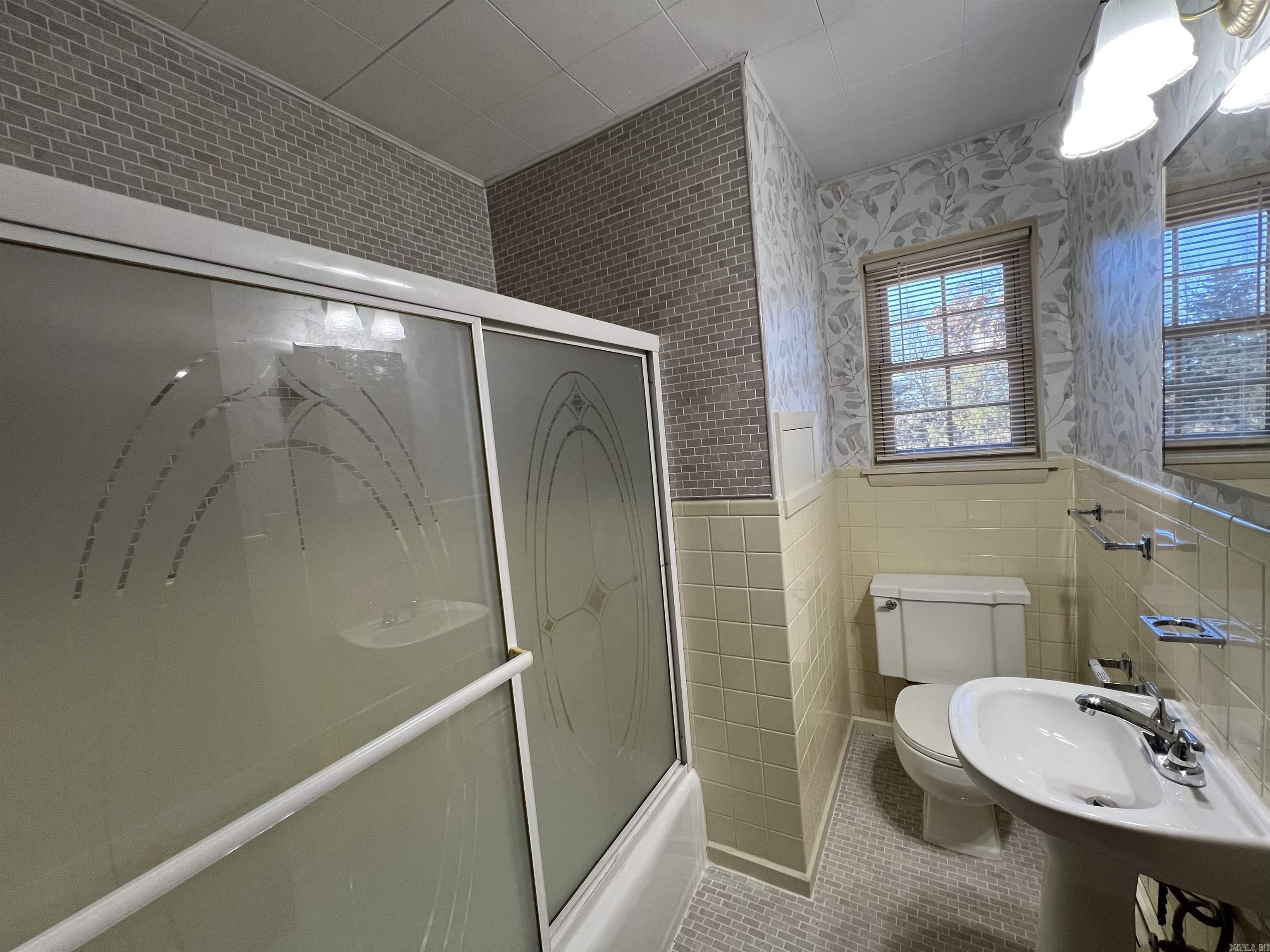 111 Clay 137  Corning, AR