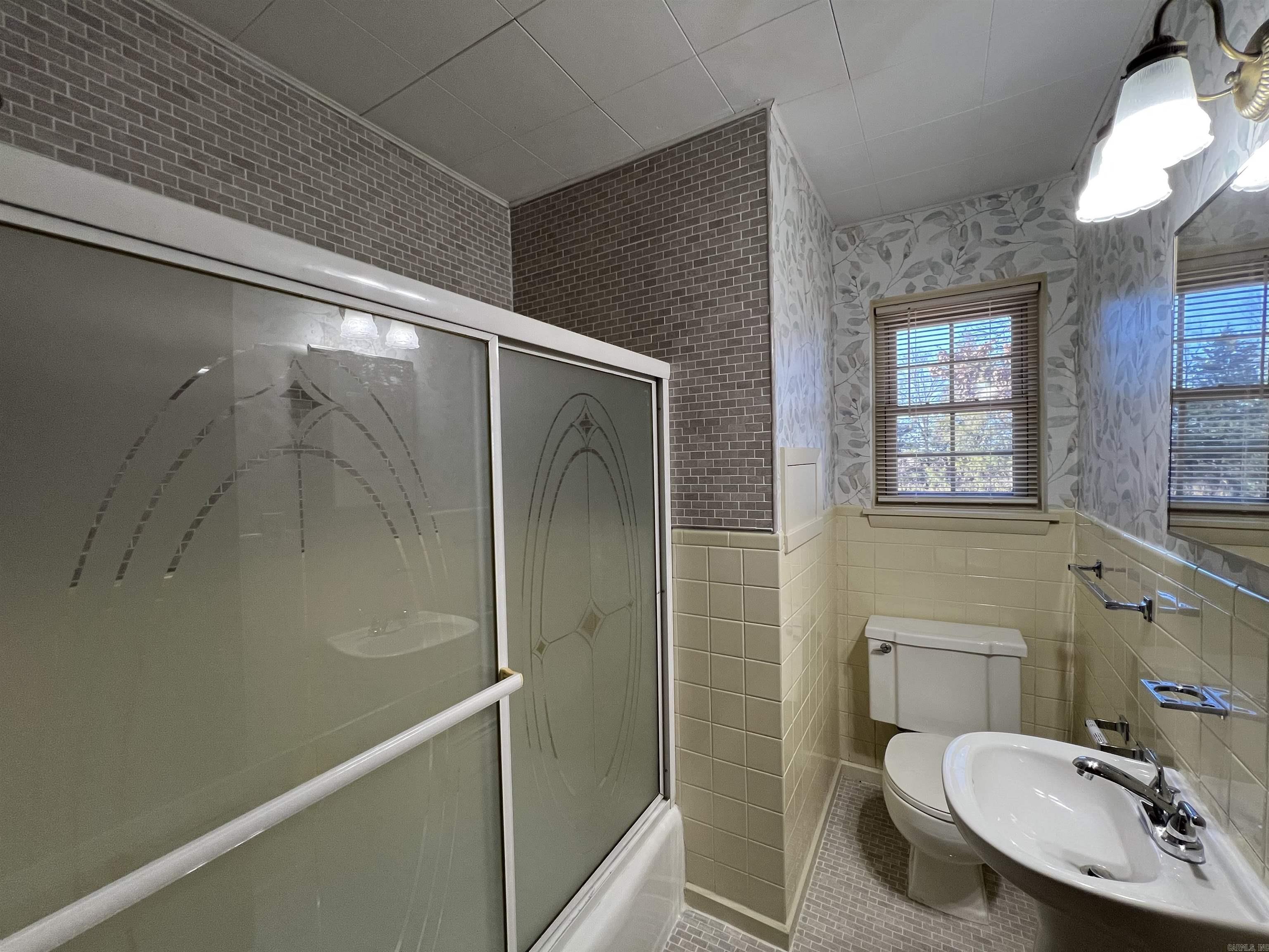 111 Clay 137  Corning, AR