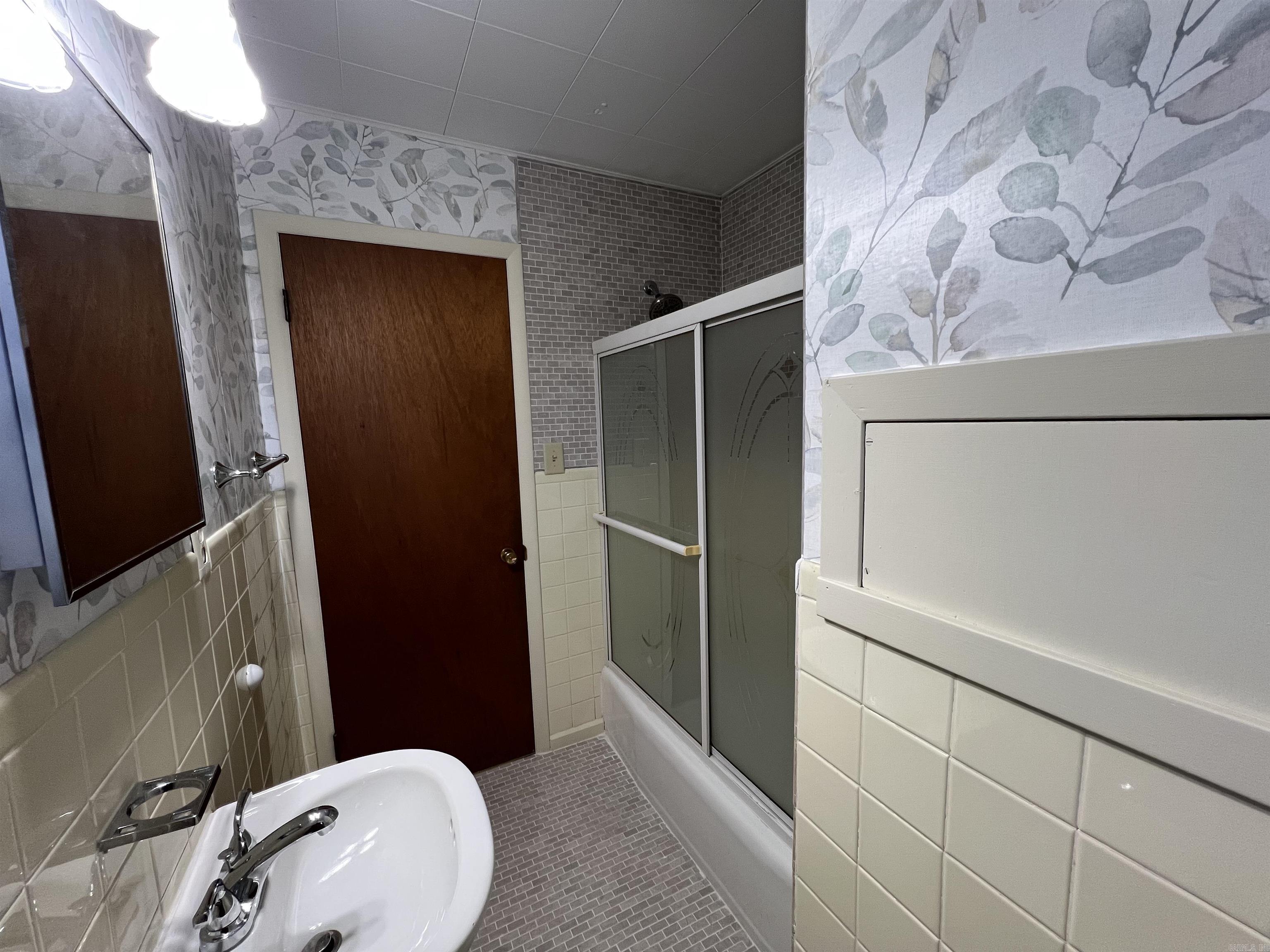 111 Clay 137  Corning, AR