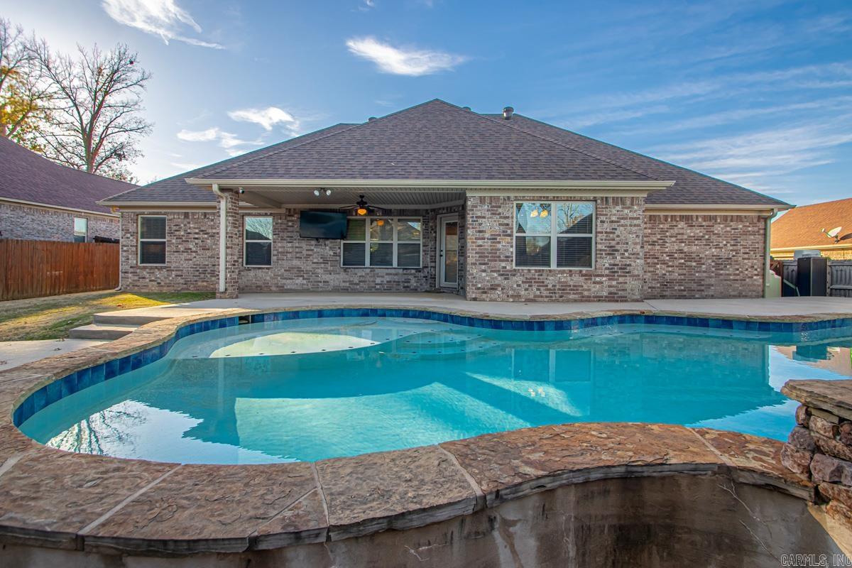 3018 DAPPLE GRAY Benton, AR 72015