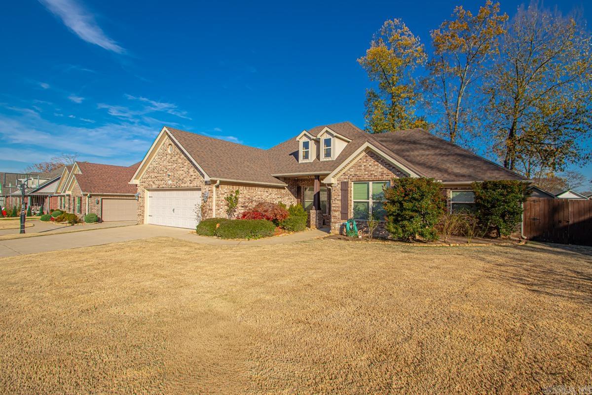 3018 DAPPLE GRAY Benton, AR 72015