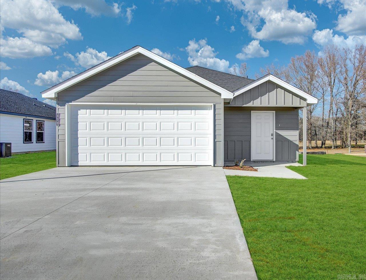 520 Moonlight Graham Boulevard