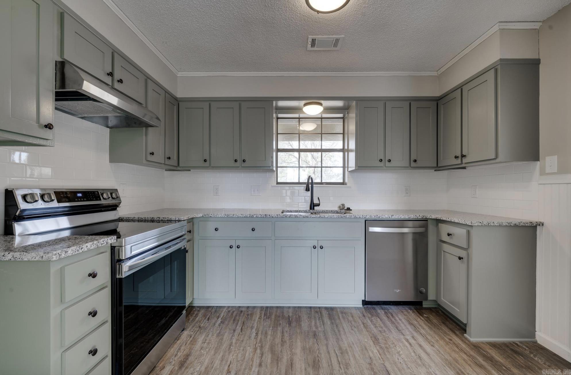 10601 Harper Rd  Little Rock, AR