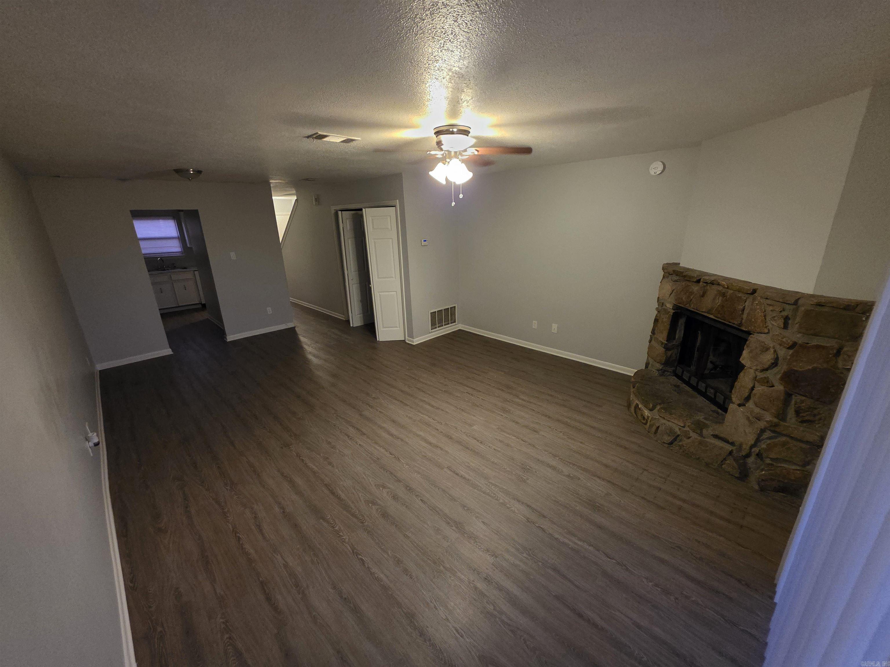 12 Edgehill  Maumelle, AR