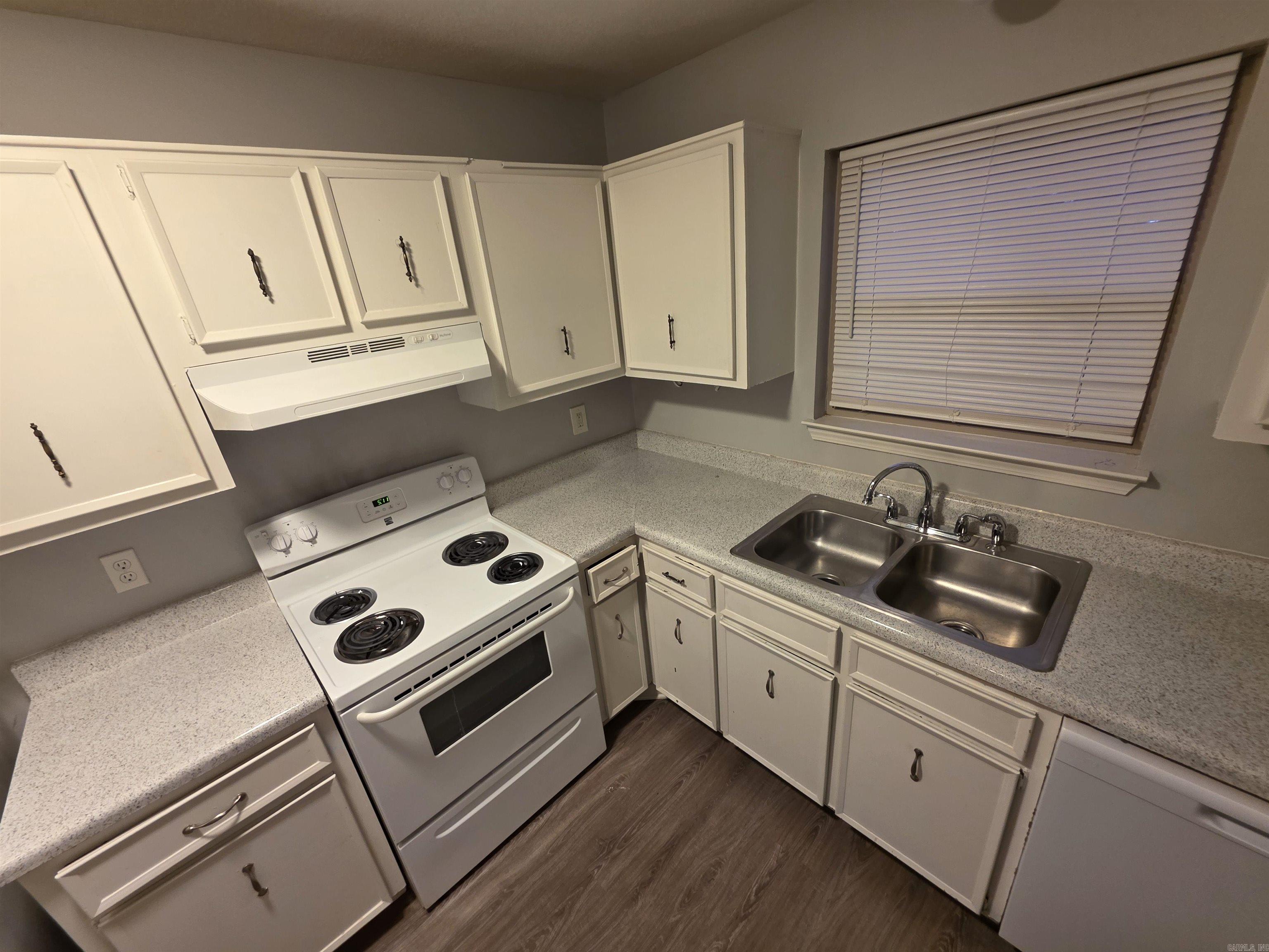 12 Edgehill  Maumelle, AR