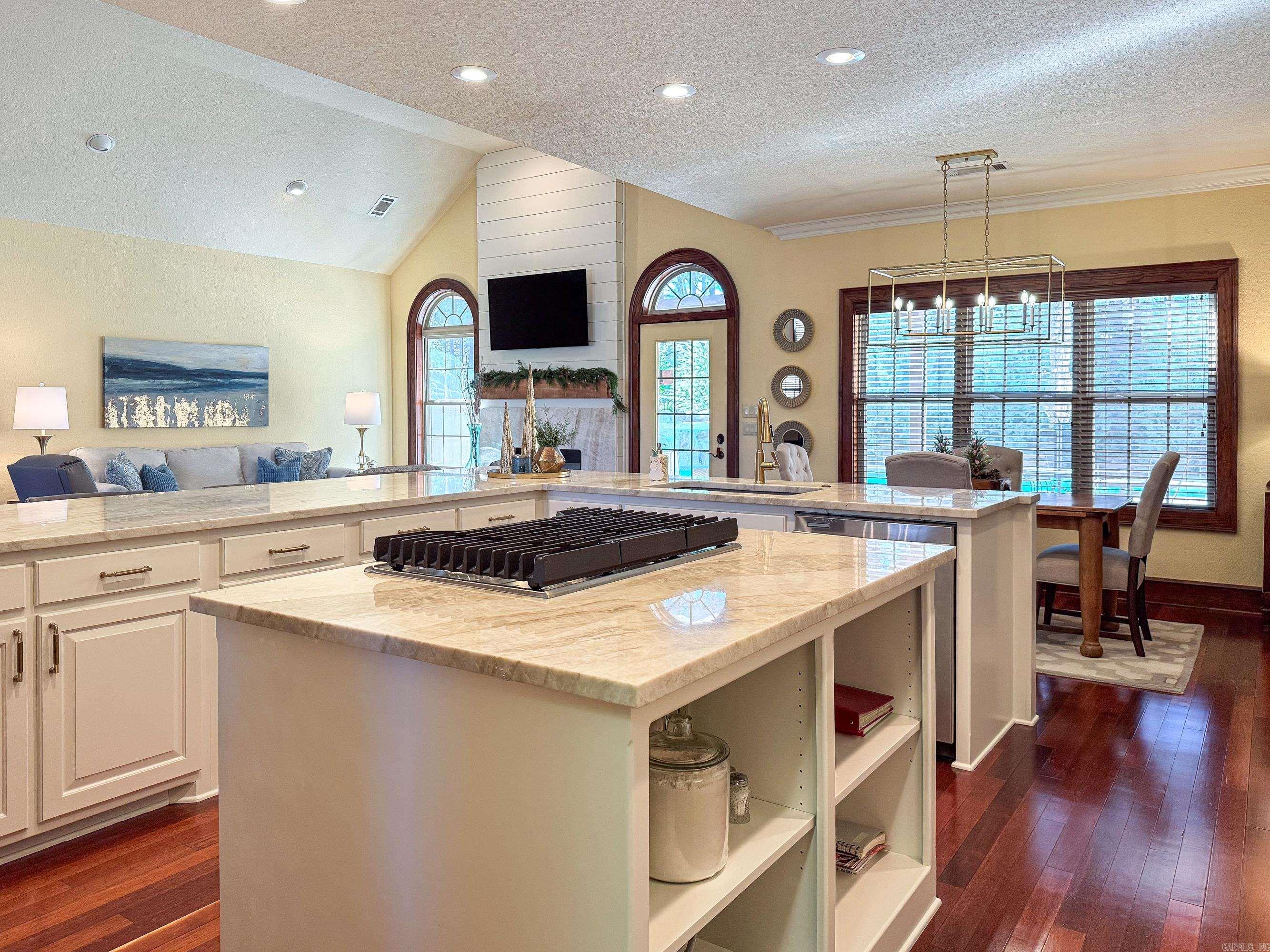 310 Quail Ridge Drive Hot Springs, AR 71901