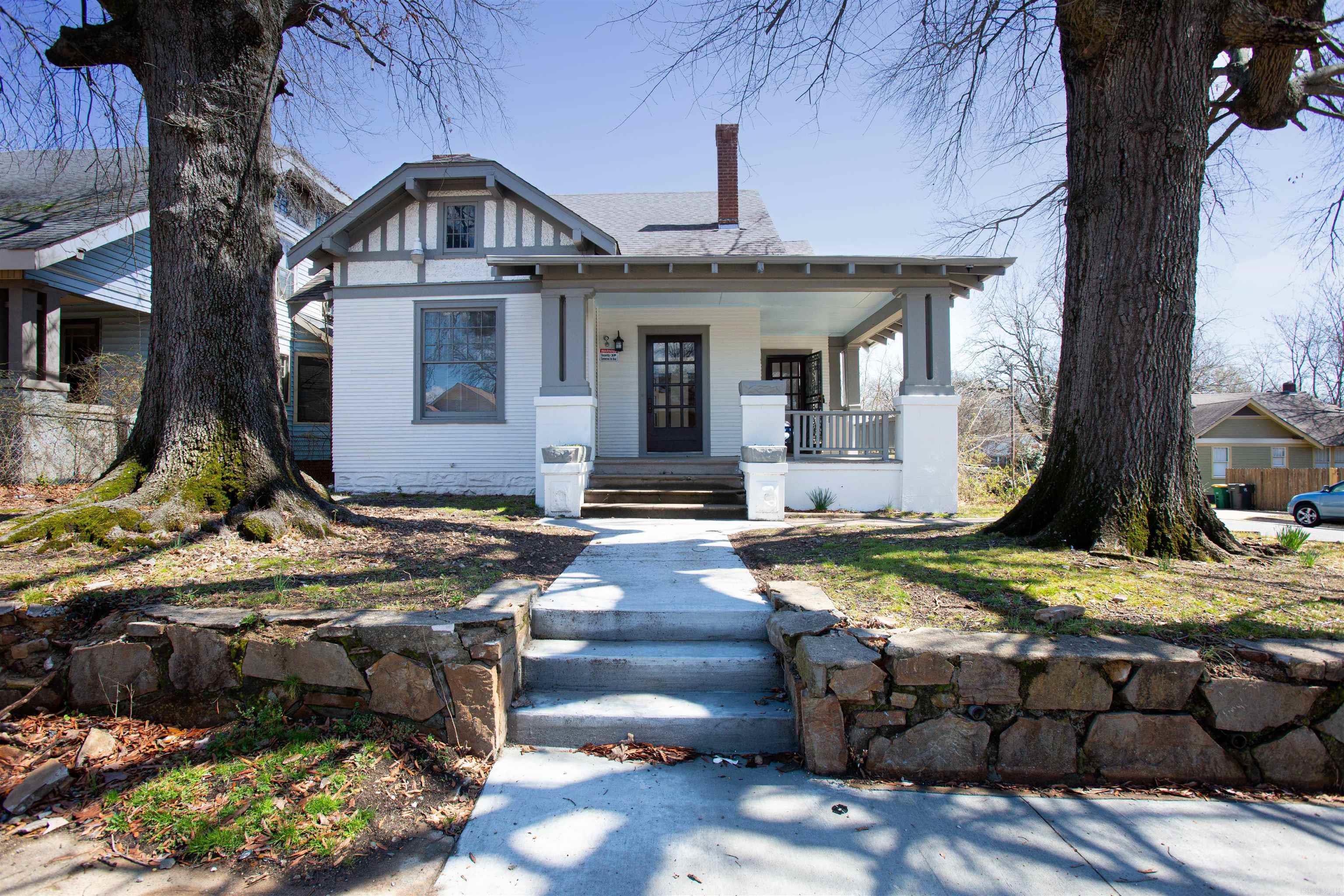 1871 S Izard  Little Rock, AR