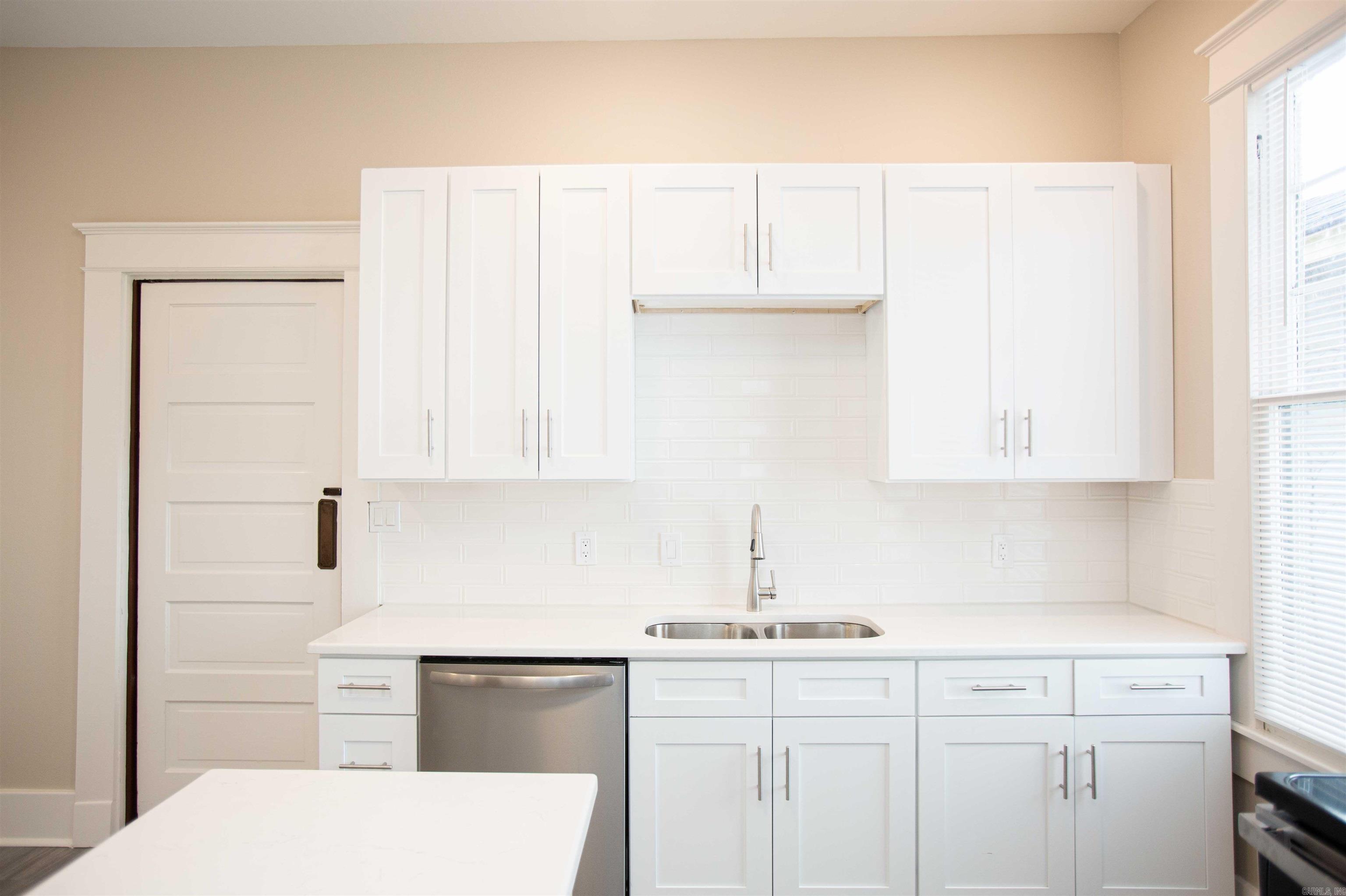 1871 S Izard  Little Rock, AR