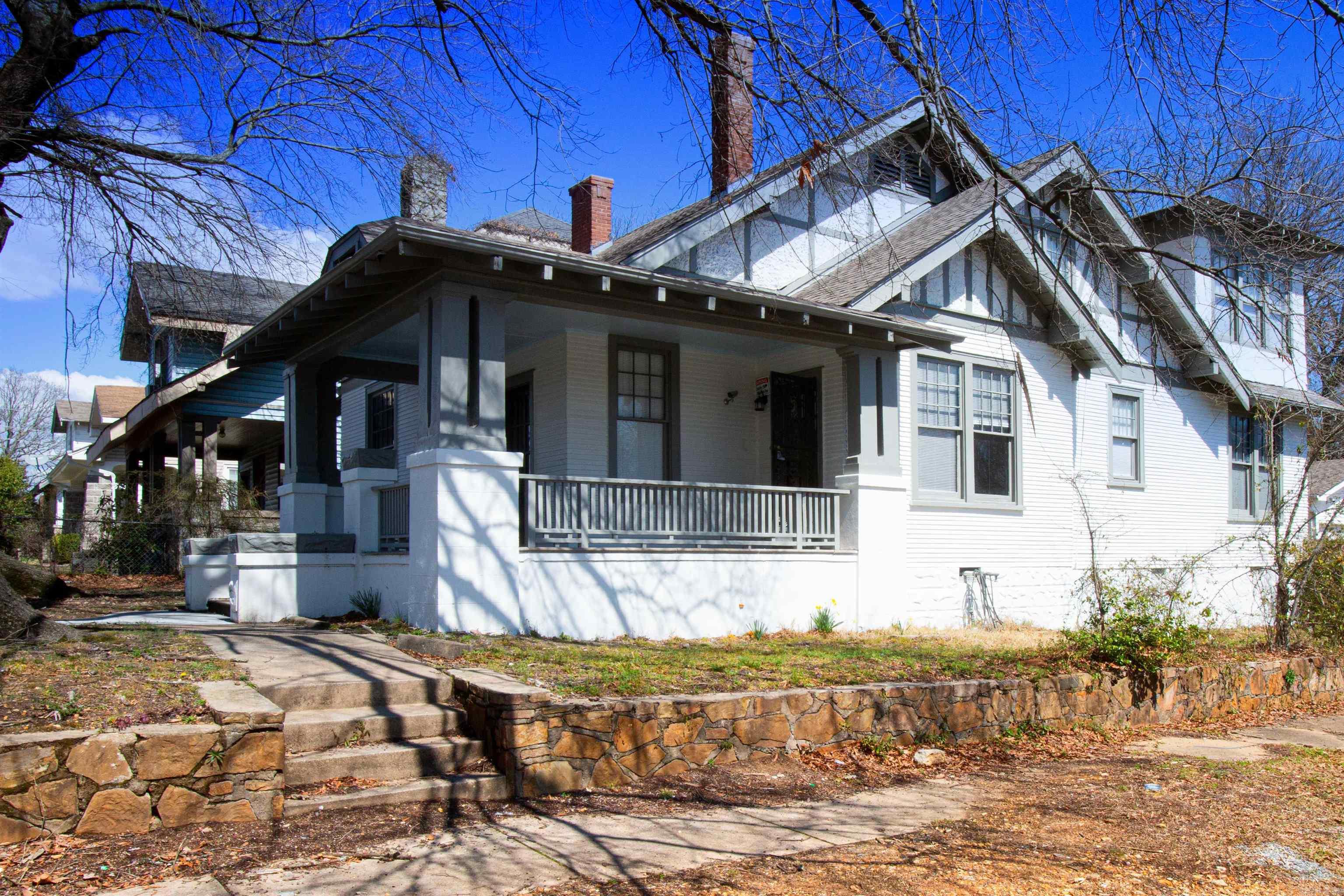 1871 S Izard  Little Rock, AR