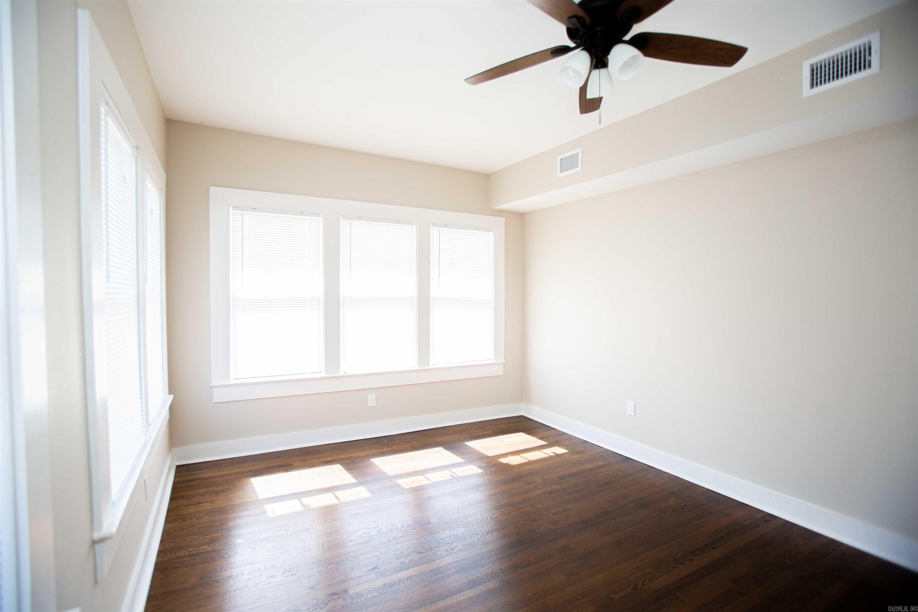 1871 S Izard  Little Rock, AR