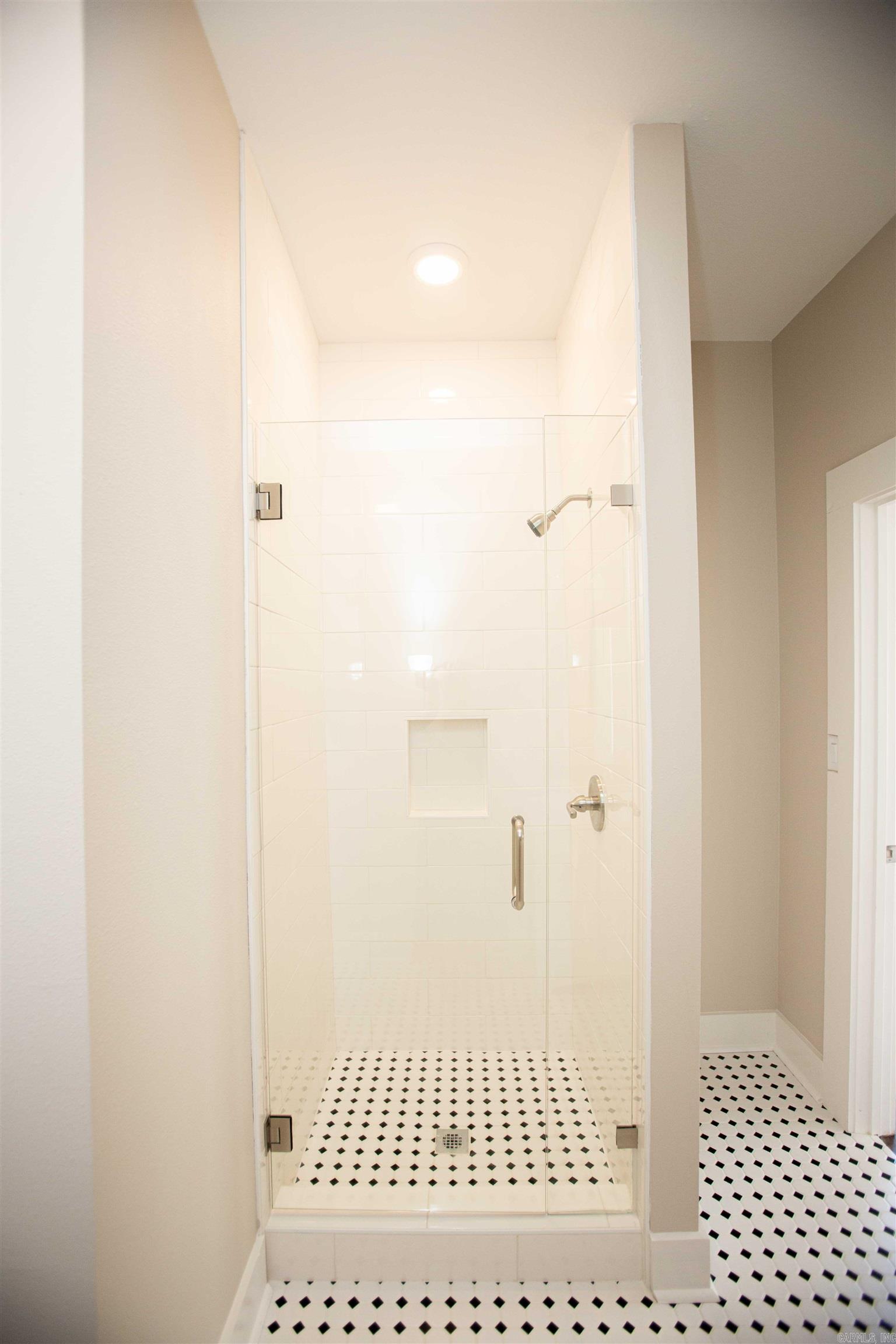 1871 S Izard  Little Rock, AR