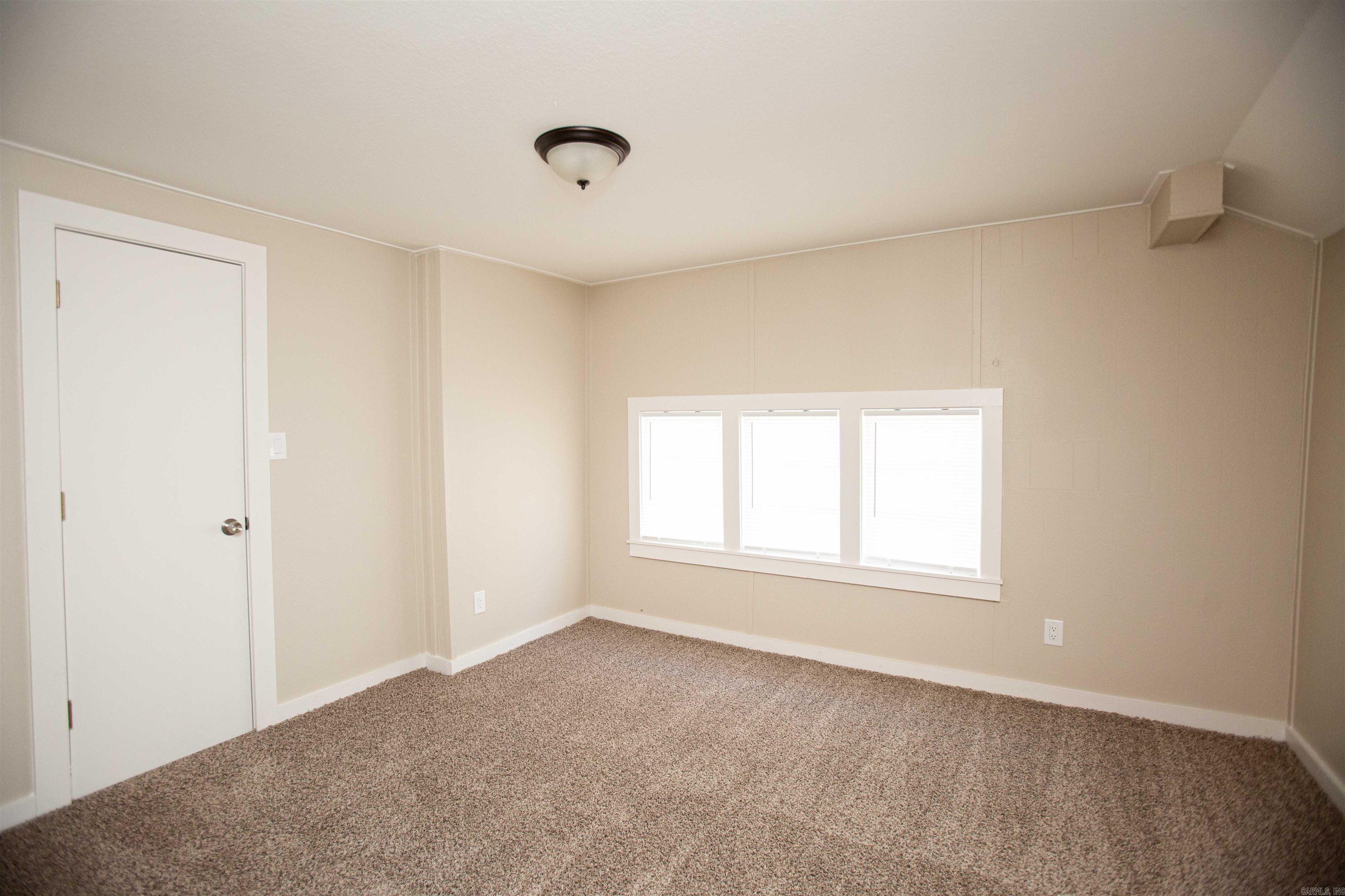 1871 S Izard  Little Rock, AR