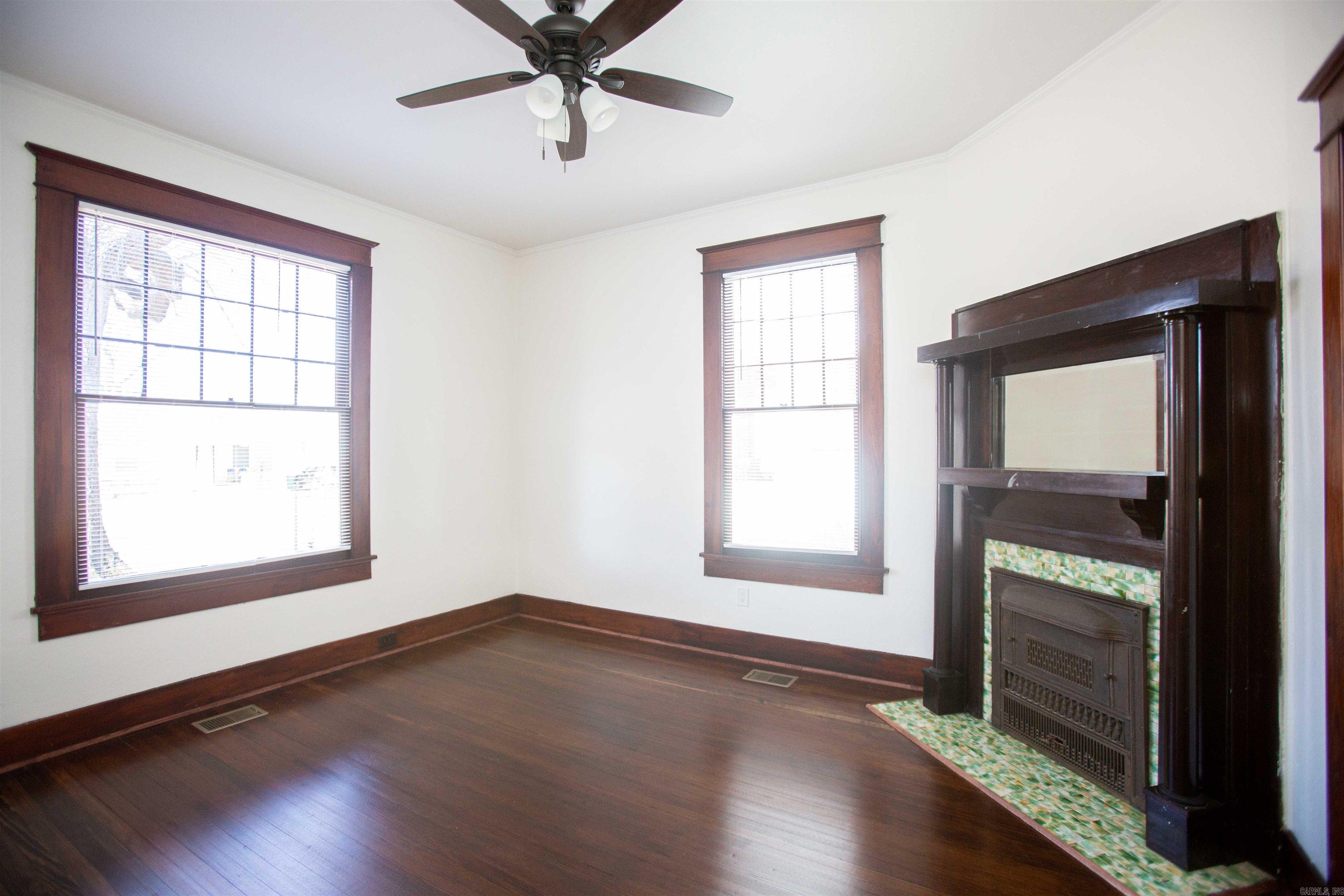 1871 S Izard  Little Rock, AR