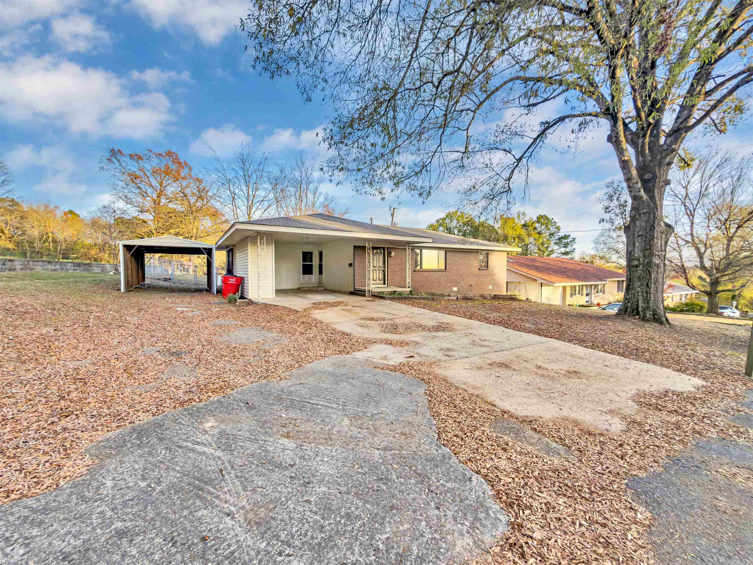 600 Oaklawn Drive Morrilton, AR 72110