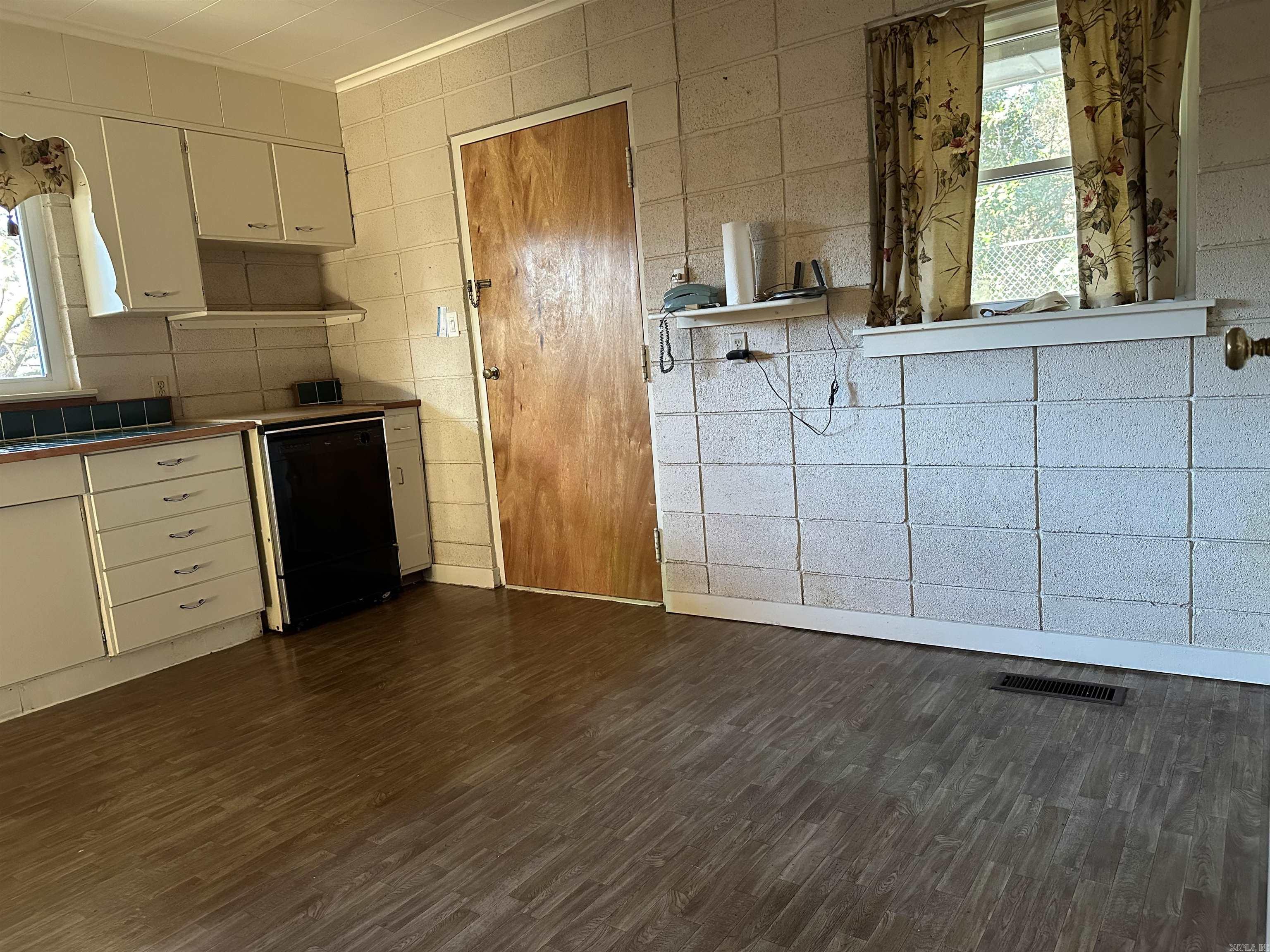 310 Ramble St Street Hot Springs, AR 71901