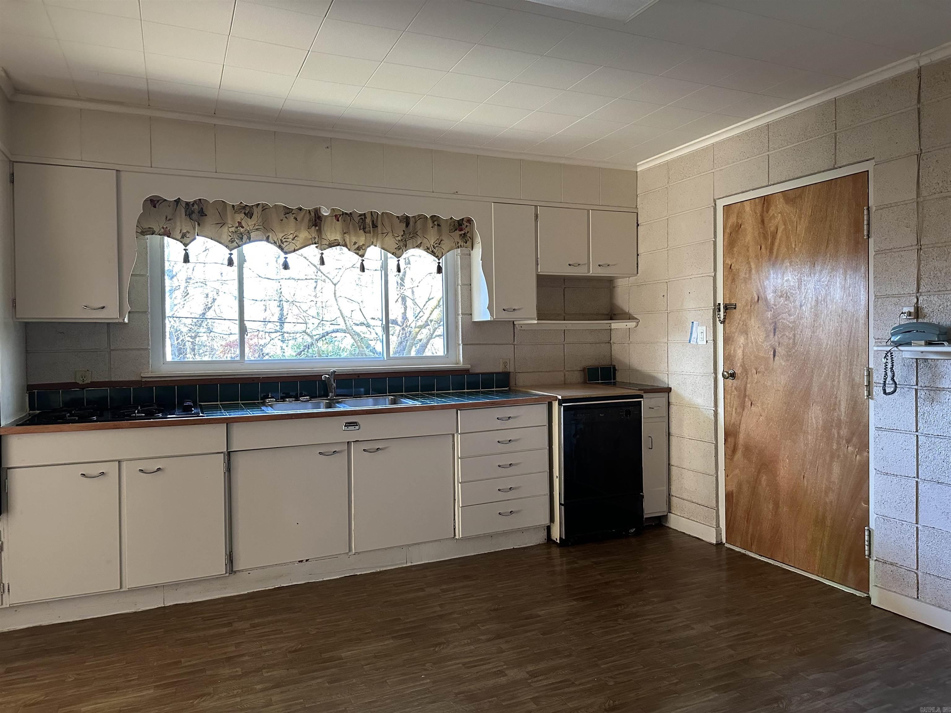 310 Ramble St Street Hot Springs, AR 71901